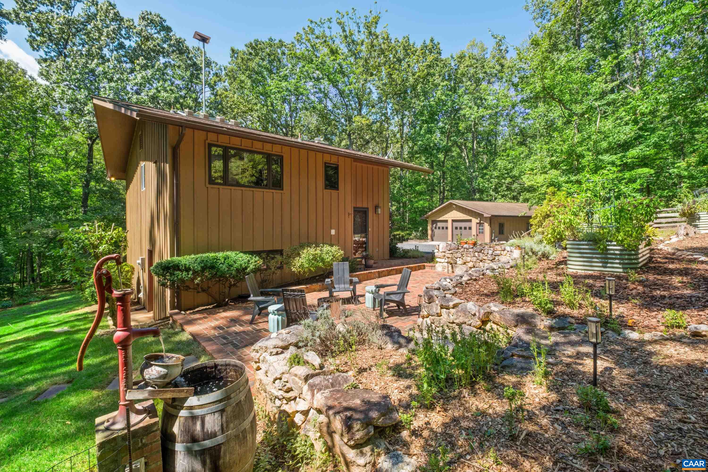 210 TURKS MOUNTAIN TRL, AFTON, Virginia 22920, 3 Bedrooms Bedrooms, ,1 BathroomBathrooms,Residential,210 TURKS MOUNTAIN TRL,682029 MLS # 682029
