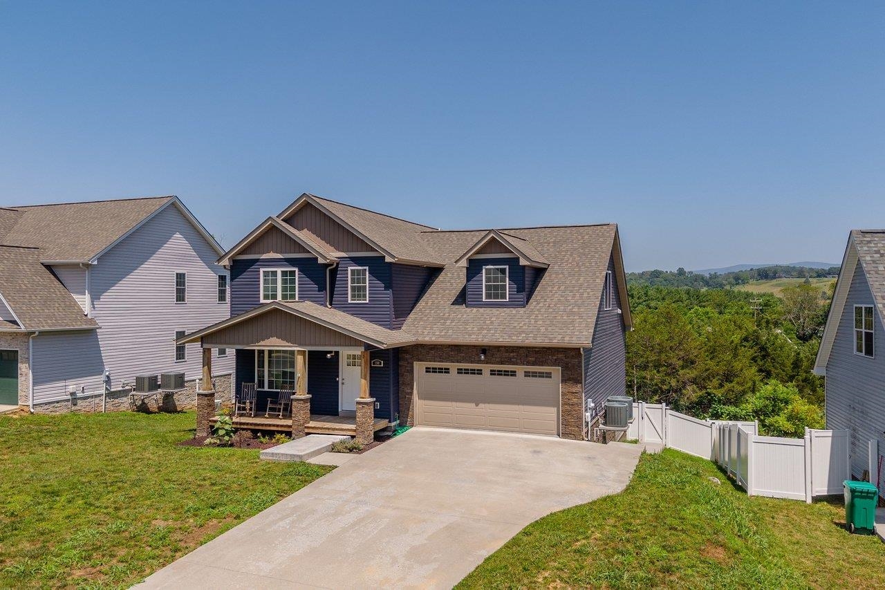 190 SUFFOLK DR, ROCKINGHAM, Virginia 22802, 5 Bedrooms Bedrooms, ,3 BathroomsBathrooms,Residential,190 SUFFOLK DR,682030 MLS # 682030