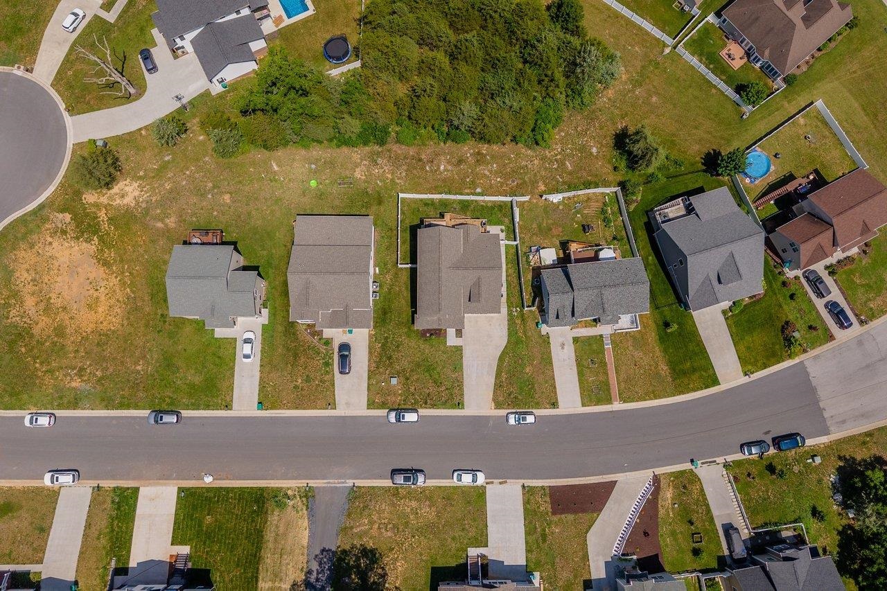 190 SUFFOLK DR, ROCKINGHAM, Virginia 22802, 5 Bedrooms Bedrooms, ,3 BathroomsBathrooms,Residential,190 SUFFOLK DR,682030 MLS # 682030