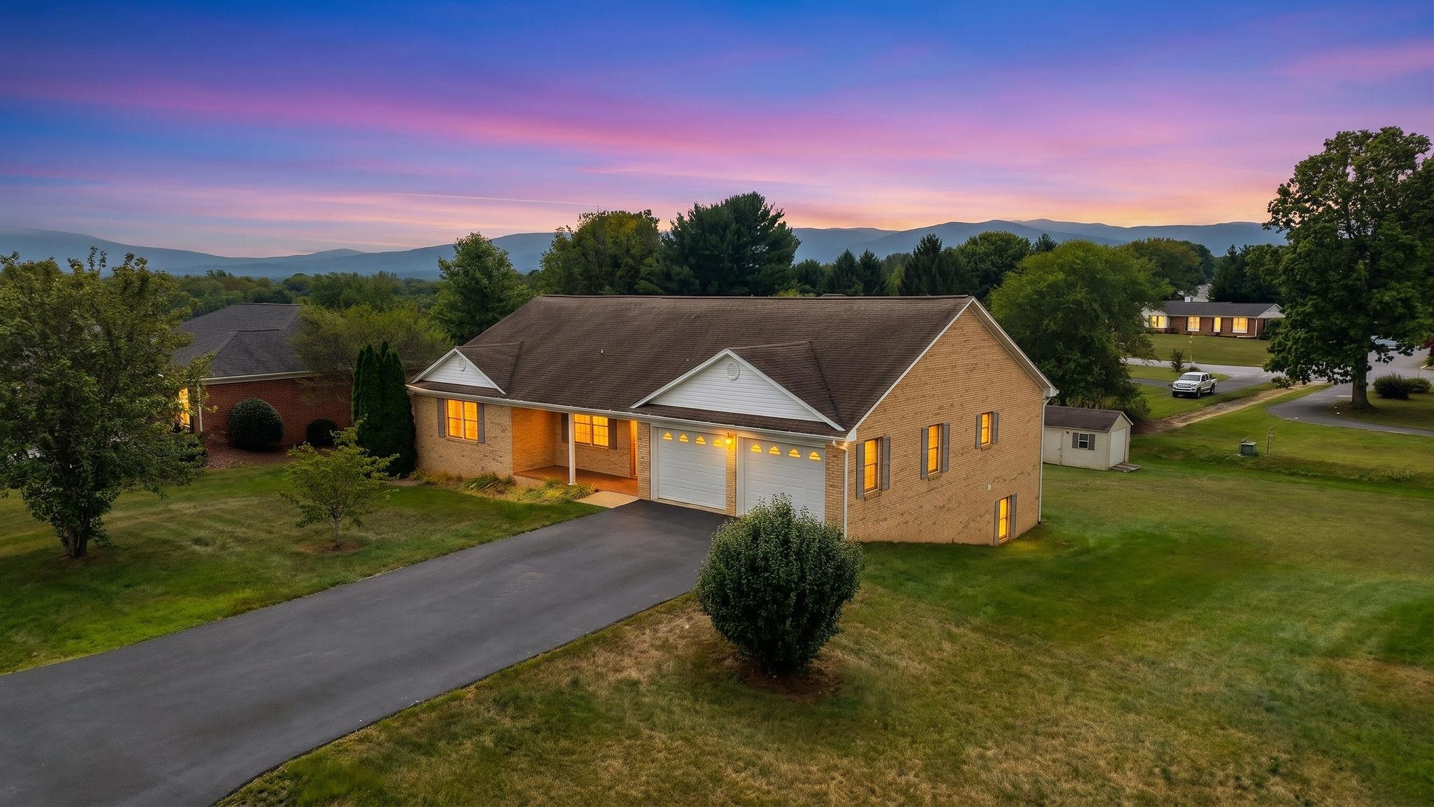 97 GLOUCESTER RD, STUARTS DRAFT, Virginia 24477, 3 Bedrooms Bedrooms, ,2 BathroomsBathrooms,Residential,97 GLOUCESTER RD,682038 MLS # 682038 97 GLOUCESTER RD, STUARTS DRAFT, Virginia 24477, 3 Bedrooms Bedrooms, ,2 BathroomsBathrooms,Residential,97 GLOUCESTER RD,682038 MLS # 682038