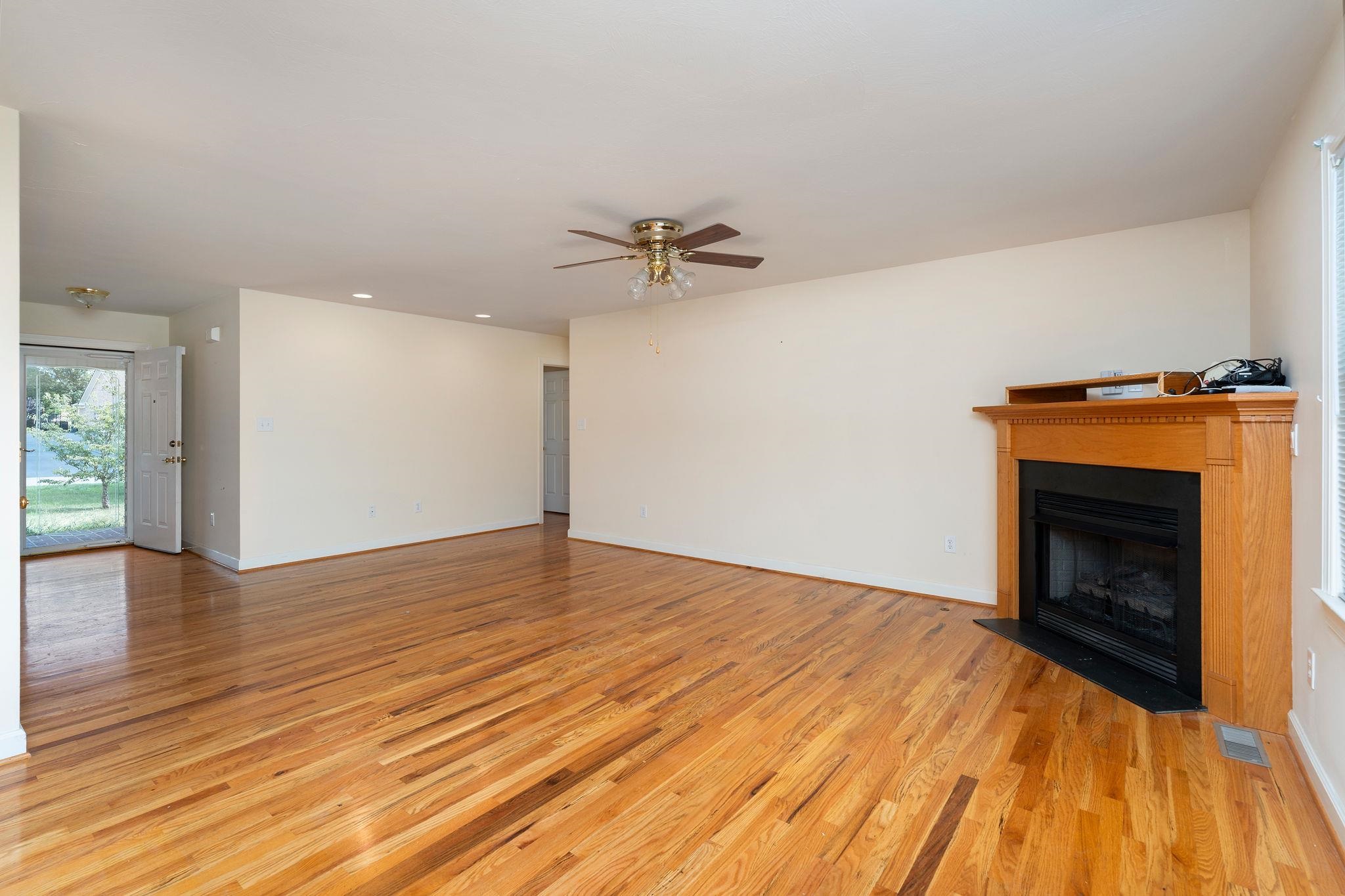 97 GLOUCESTER RD, STUARTS DRAFT, Virginia 24477, 3 Bedrooms Bedrooms, ,2 BathroomsBathrooms,Residential,97 GLOUCESTER RD,682038 MLS # 682038 97 GLOUCESTER RD, STUARTS DRAFT, Virginia 24477, 3 Bedrooms Bedrooms, ,2 BathroomsBathrooms,Residential,97 GLOUCESTER RD,682038 MLS # 682038