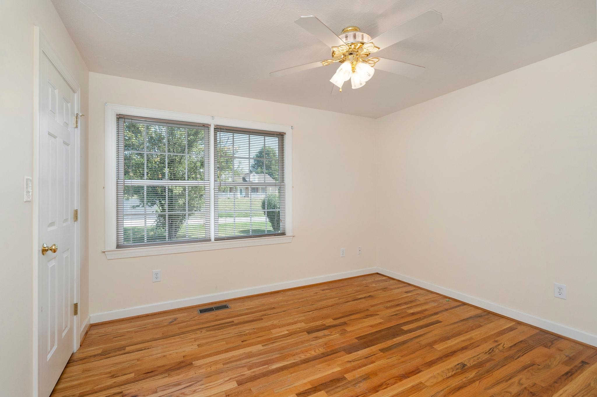 97 GLOUCESTER RD, STUARTS DRAFT, Virginia 24477, 3 Bedrooms Bedrooms, ,2 BathroomsBathrooms,Residential,97 GLOUCESTER RD,682038 MLS # 682038 97 GLOUCESTER RD, STUARTS DRAFT, Virginia 24477, 3 Bedrooms Bedrooms, ,2 BathroomsBathrooms,Residential,97 GLOUCESTER RD,682038 MLS # 682038