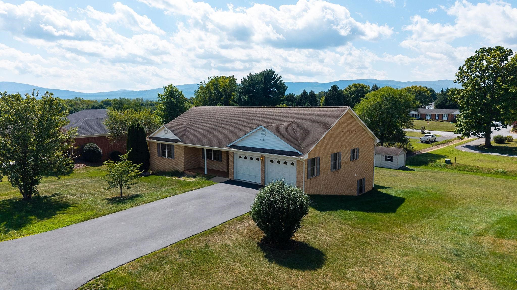 97 GLOUCESTER RD, STUARTS DRAFT, Virginia 24477, 3 Bedrooms Bedrooms, ,2 BathroomsBathrooms,Residential,97 GLOUCESTER RD,682038 MLS # 682038 97 GLOUCESTER RD, STUARTS DRAFT, Virginia 24477, 3 Bedrooms Bedrooms, ,2 BathroomsBathrooms,Residential,97 GLOUCESTER RD,682038 MLS # 682038