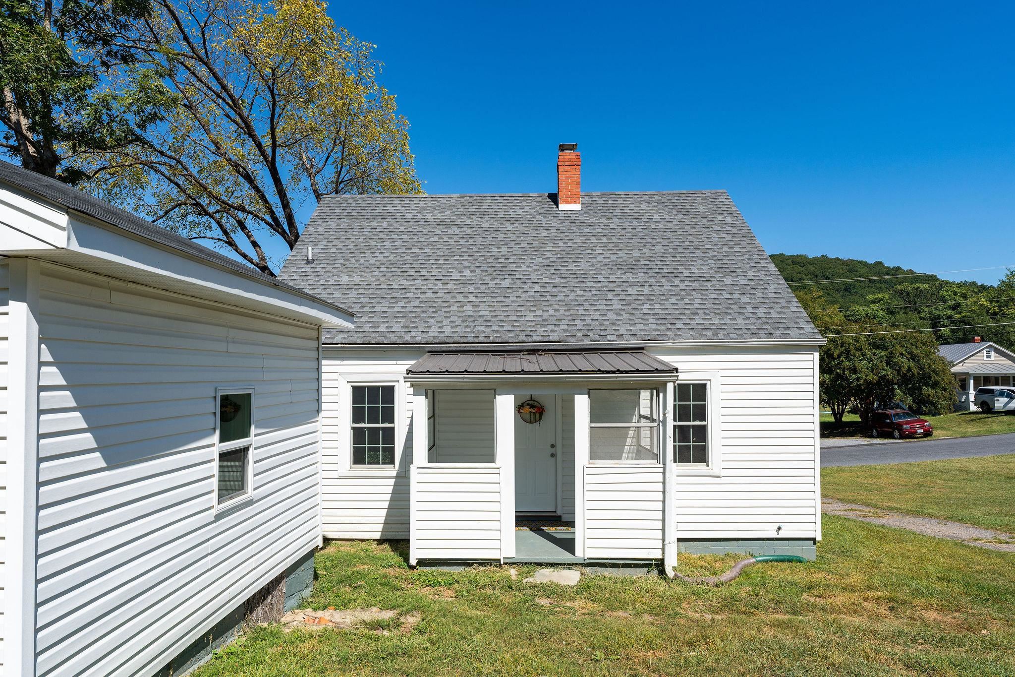 344 MARY GRAY LN, STAUNTON, Virginia 24401, 3 Bedrooms Bedrooms, ,1 BathroomBathrooms,Residential,344 MARY GRAY LN,682039 MLS # 682039 344 MARY GRAY LN, STAUNTON, Virginia 24401, 3 Bedrooms Bedrooms, ,1 BathroomBathrooms,Residential,344 MARY GRAY LN,682039 MLS # 682039