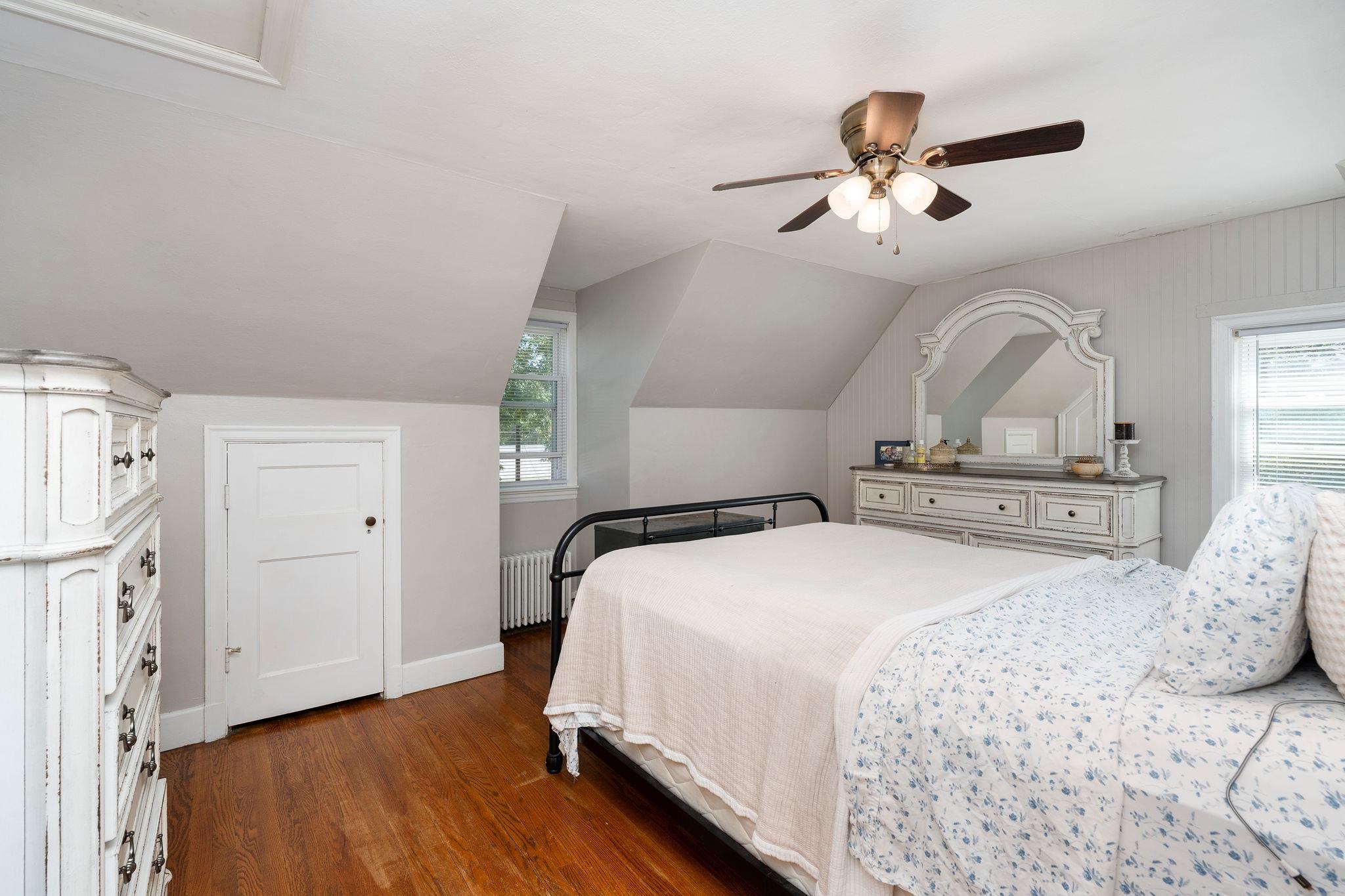 2052 CHASE AVE, WAYNESBORO, Virginia 22980, 2 Bedrooms Bedrooms, ,1 BathroomBathrooms,Residential,2052 CHASE AVE,682041 MLS # 682041 2052 CHASE AVE, WAYNESBORO, Virginia 22980, 2 Bedrooms Bedrooms, ,1 BathroomBathrooms,Residential,2052 CHASE AVE,682041 MLS # 682041