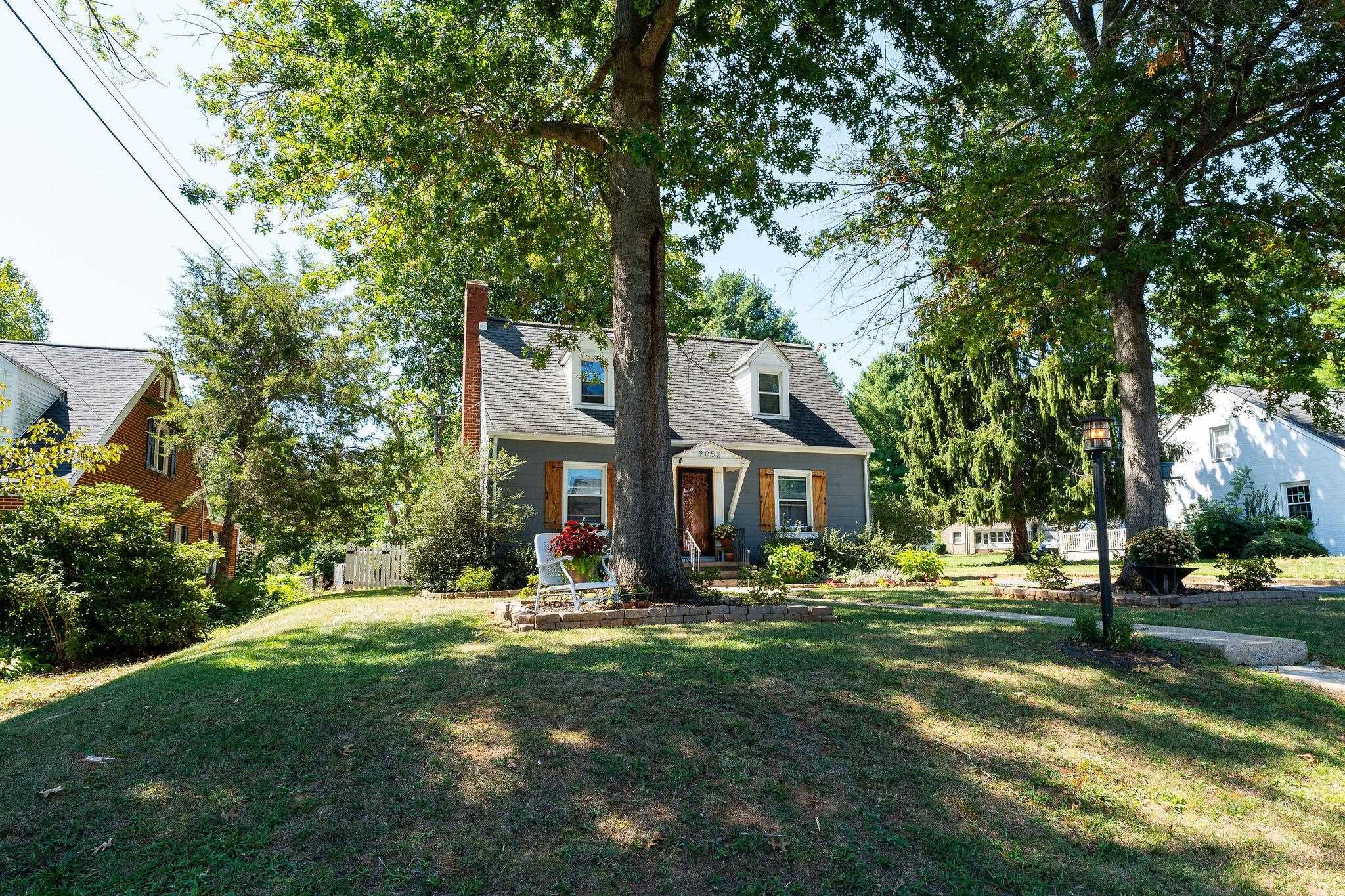 2052 CHASE AVE, WAYNESBORO, Virginia 22980, 2 Bedrooms Bedrooms, ,1 BathroomBathrooms,Residential,2052 CHASE AVE,682041 MLS # 682041 2052 CHASE AVE, WAYNESBORO, Virginia 22980, 2 Bedrooms Bedrooms, ,1 BathroomBathrooms,Residential,2052 CHASE AVE,682041 MLS # 682041