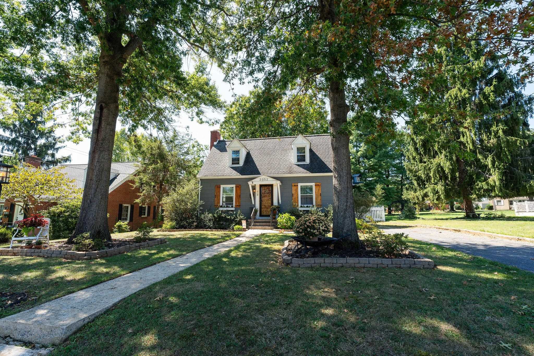 2052 CHASE AVE, WAYNESBORO, Virginia 22980, 2 Bedrooms Bedrooms, ,1 BathroomBathrooms,Residential,2052 CHASE AVE,682041 MLS # 682041 2052 CHASE AVE, WAYNESBORO, Virginia 22980, 2 Bedrooms Bedrooms, ,1 BathroomBathrooms,Residential,2052 CHASE AVE,682041 MLS # 682041