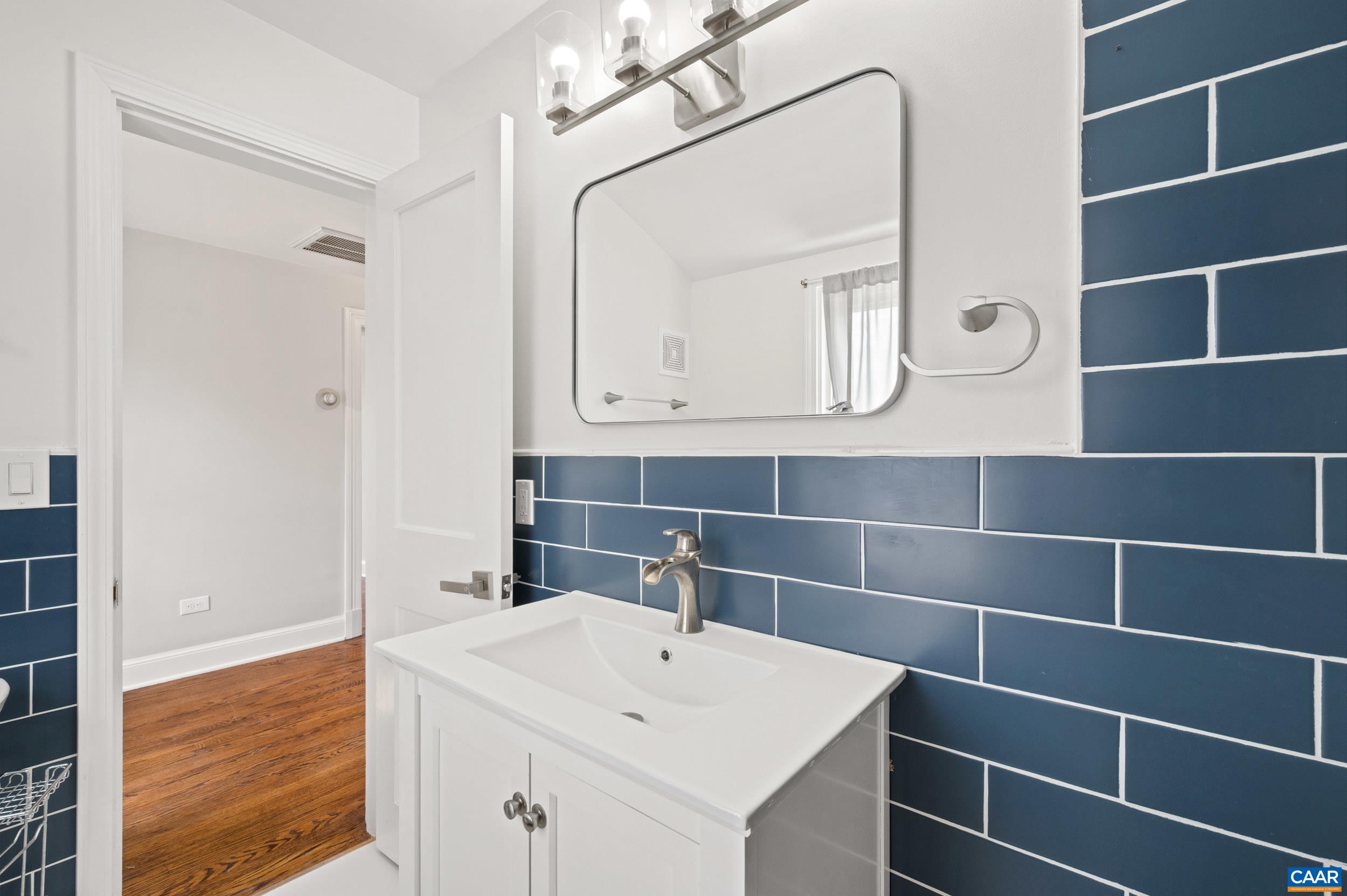 1036 LOCUST AVE, CHARLOTTESVILLE, Virginia 22901, 4 Bedrooms Bedrooms, ,3 BathroomsBathrooms,Residential,1036 LOCUST AVE,682044 MLS # 682044 1036 LOCUST AVE, CHARLOTTESVILLE, Virginia 22901, 4 Bedrooms Bedrooms, ,3 BathroomsBathrooms,Residential,1036 LOCUST AVE,682044 MLS # 682044