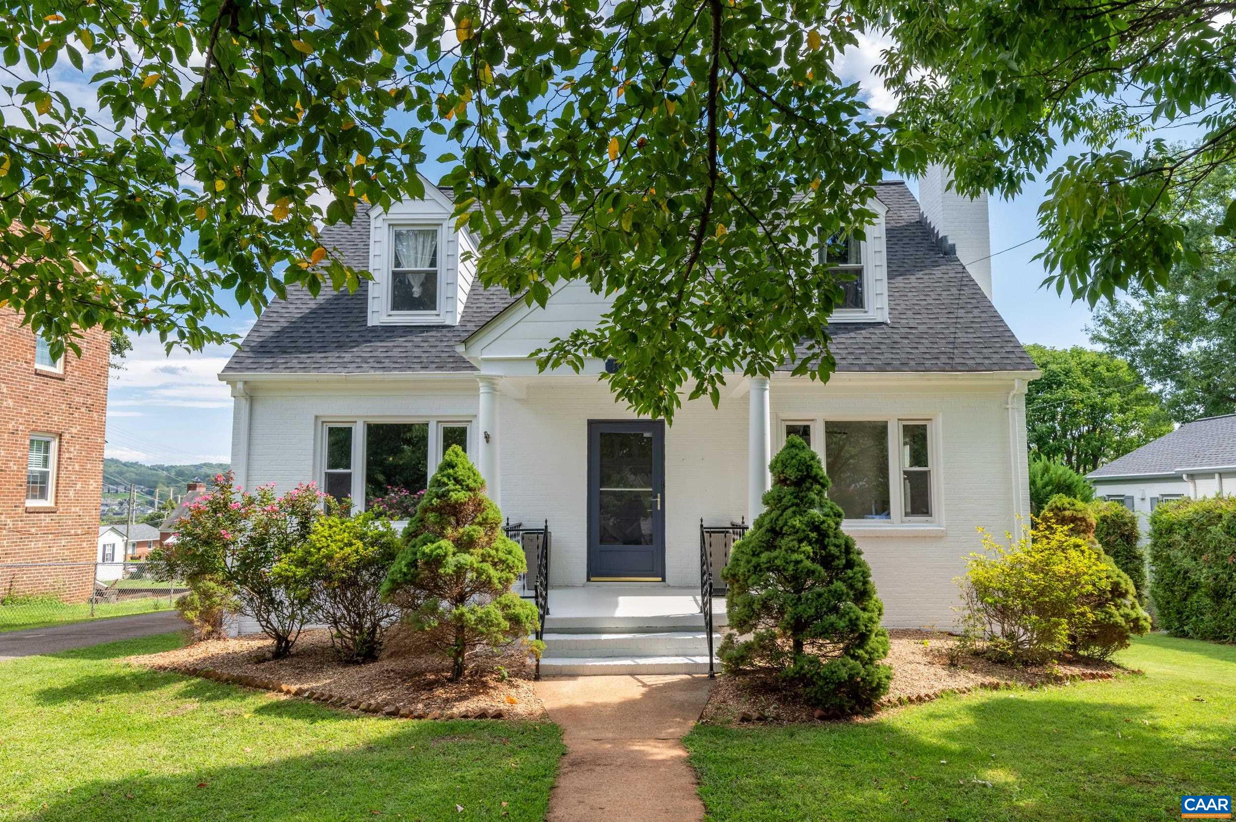 1036 LOCUST AVE, CHARLOTTESVILLE, Virginia 22901, 4 Bedrooms Bedrooms, ,3 BathroomsBathrooms,Residential,1036 LOCUST AVE,682044 MLS # 682044 1036 LOCUST AVE, CHARLOTTESVILLE, Virginia 22901, 4 Bedrooms Bedrooms, ,3 BathroomsBathrooms,Residential,1036 LOCUST AVE,682044 MLS # 682044