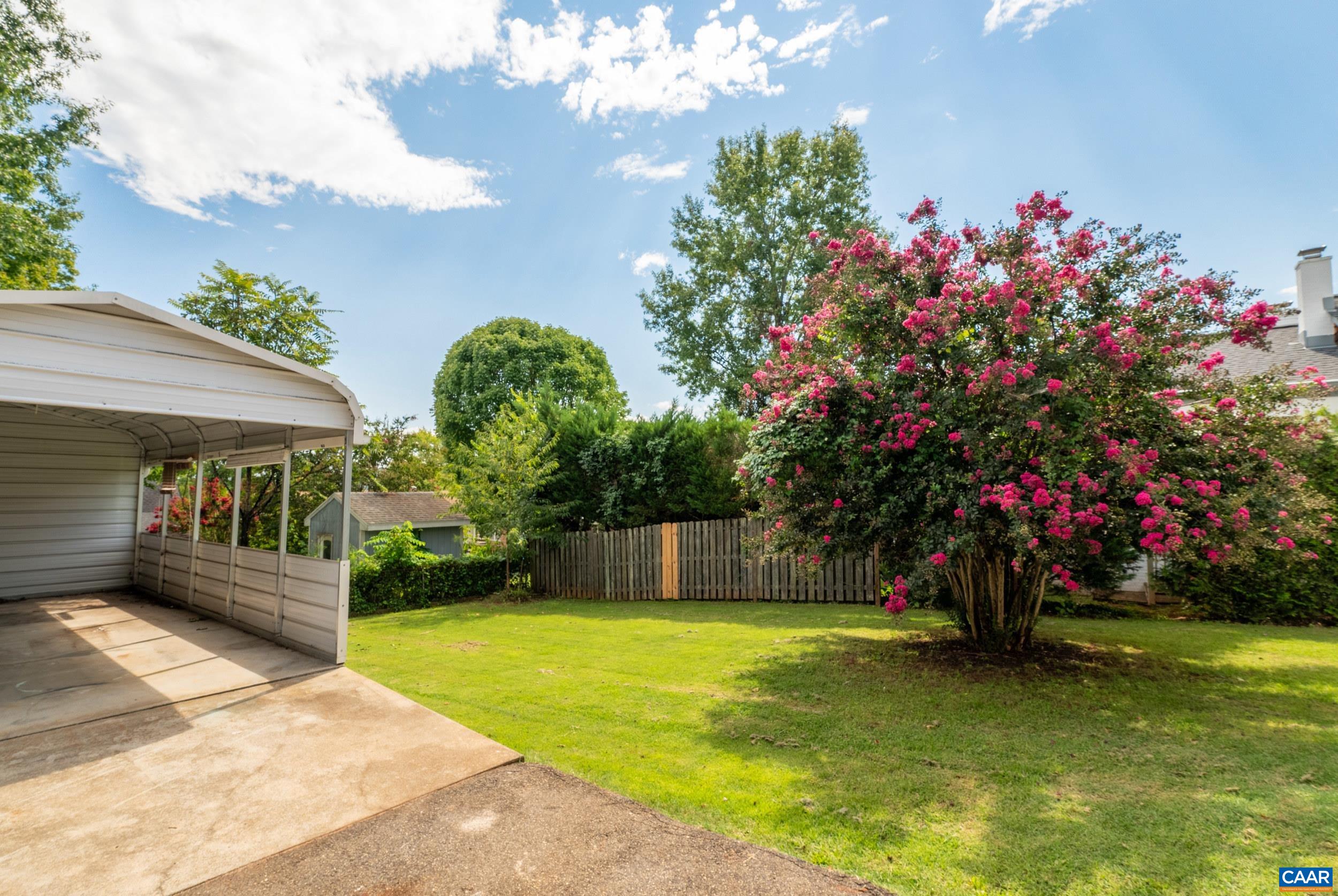 1036 LOCUST AVE, CHARLOTTESVILLE, Virginia 22901, 4 Bedrooms Bedrooms, ,3 BathroomsBathrooms,Residential,1036 LOCUST AVE,682044 MLS # 682044 1036 LOCUST AVE, CHARLOTTESVILLE, Virginia 22901, 4 Bedrooms Bedrooms, ,3 BathroomsBathrooms,Residential,1036 LOCUST AVE,682044 MLS # 682044