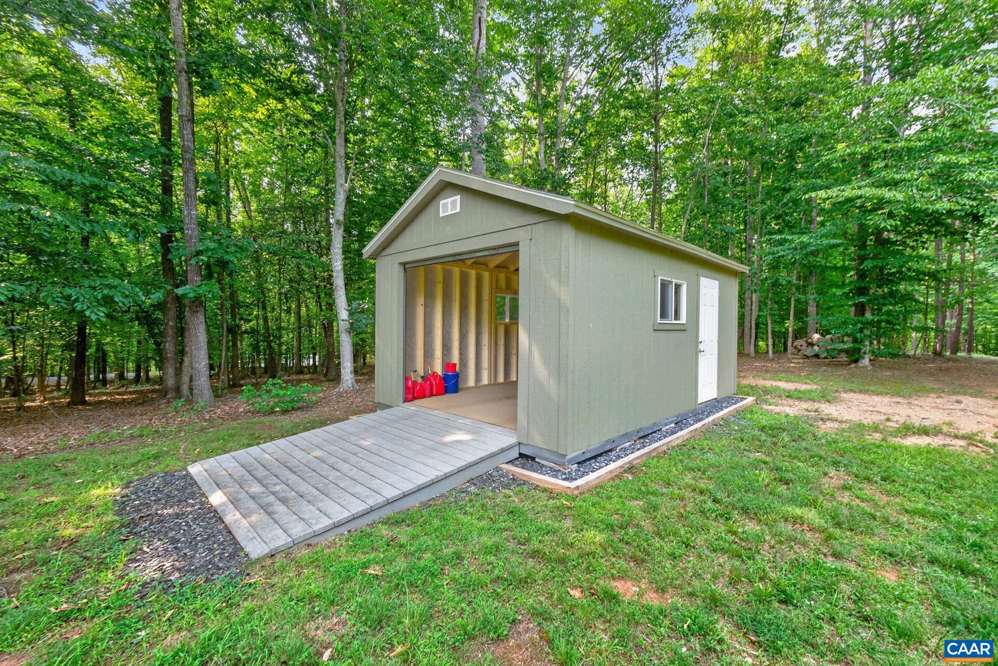 1089 BROKEN ISLAND RD, PALMYRA, Virginia 22963, 4 Bedrooms Bedrooms, ,3 BathroomsBathrooms,Residential,Old Cedars Lodge,1089 BROKEN ISLAND RD,682046 MLS # 682046 1089 BROKEN ISLAND RD, PALMYRA, Virginia 22963, 4 Bedrooms Bedrooms, ,3 BathroomsBathrooms,Residential,Old Cedars Lodge,1089 BROKEN ISLAND RD,682046 MLS # 682046