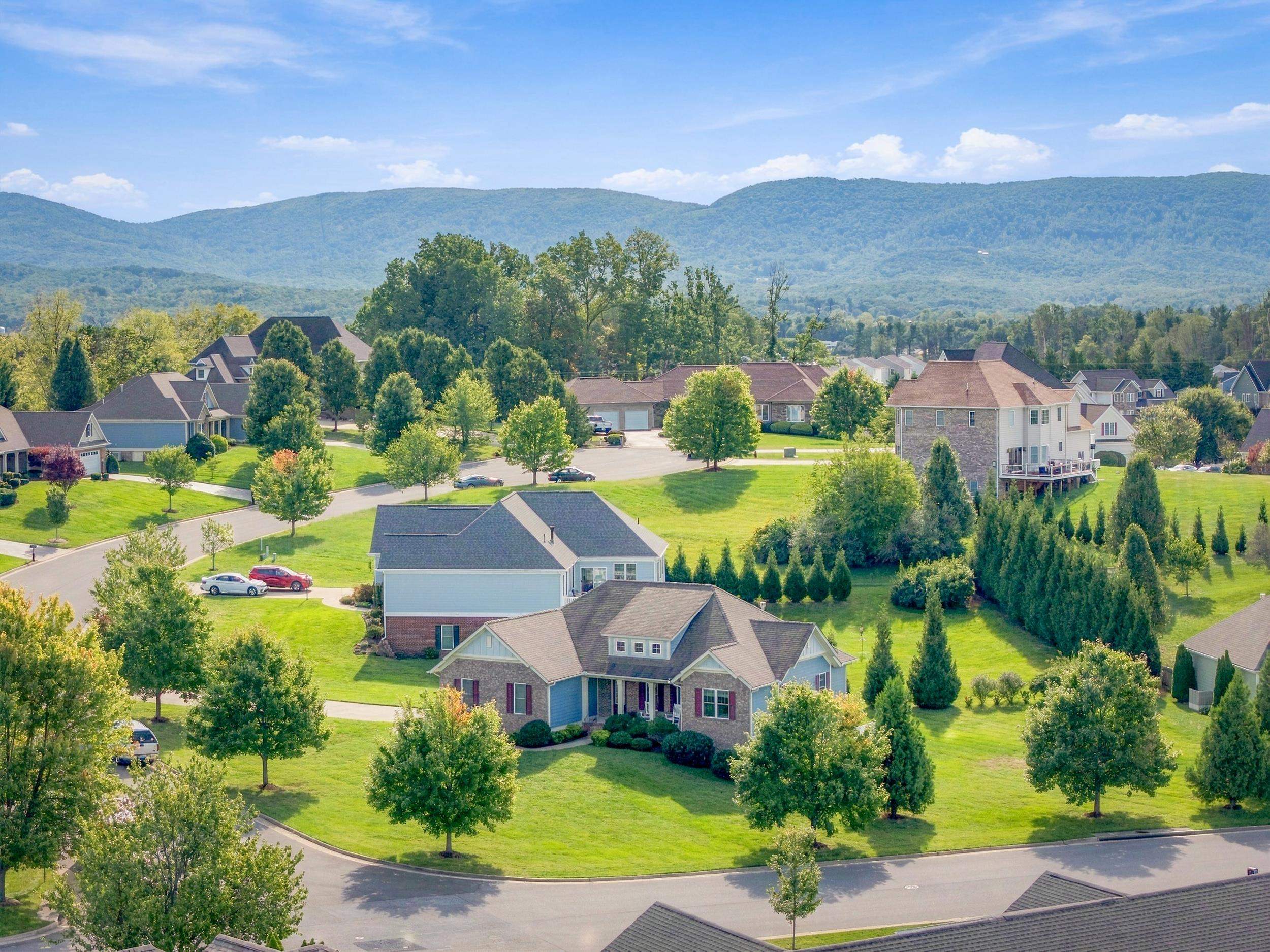 100 STONECREST AVE, WAYNESBORO, Virginia 22980, 4 Bedrooms Bedrooms, ,3 BathroomsBathrooms,Residential,100 STONECREST AVE,682054 MLS # 682054 100 STONECREST AVE, WAYNESBORO, Virginia 22980, 4 Bedrooms Bedrooms, ,3 BathroomsBathrooms,Residential,100 STONECREST AVE,682054 MLS # 682054