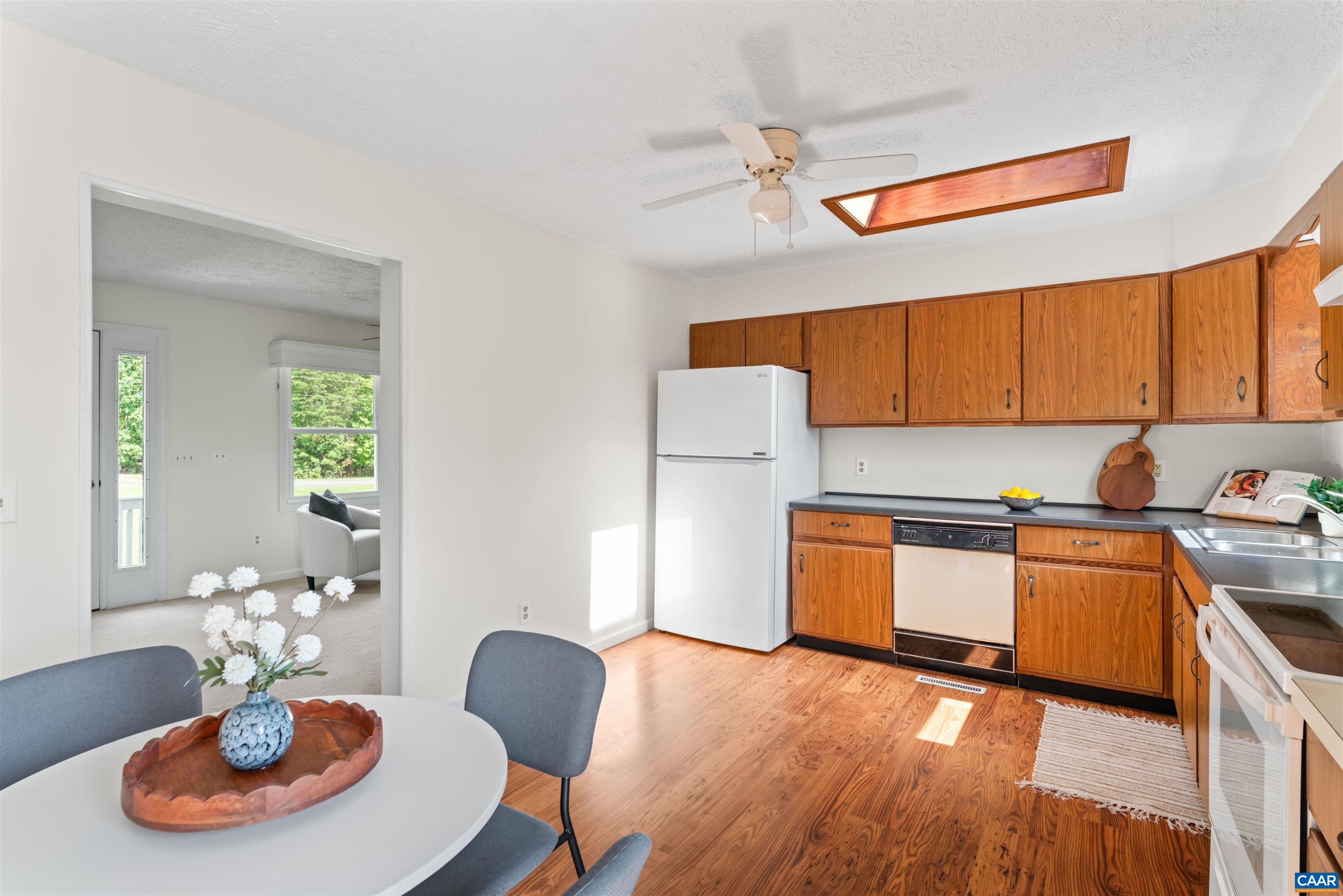 542 BRANCH RD, SCOTTSVILLE, Virginia 24590, 5 Bedrooms Bedrooms, ,2 BathroomsBathrooms,Residential,542 BRANCH RD,682056 MLS # 682056 542 BRANCH RD, SCOTTSVILLE, Virginia 24590, 5 Bedrooms Bedrooms, ,2 BathroomsBathrooms,Residential,542 BRANCH RD,682056 MLS # 682056