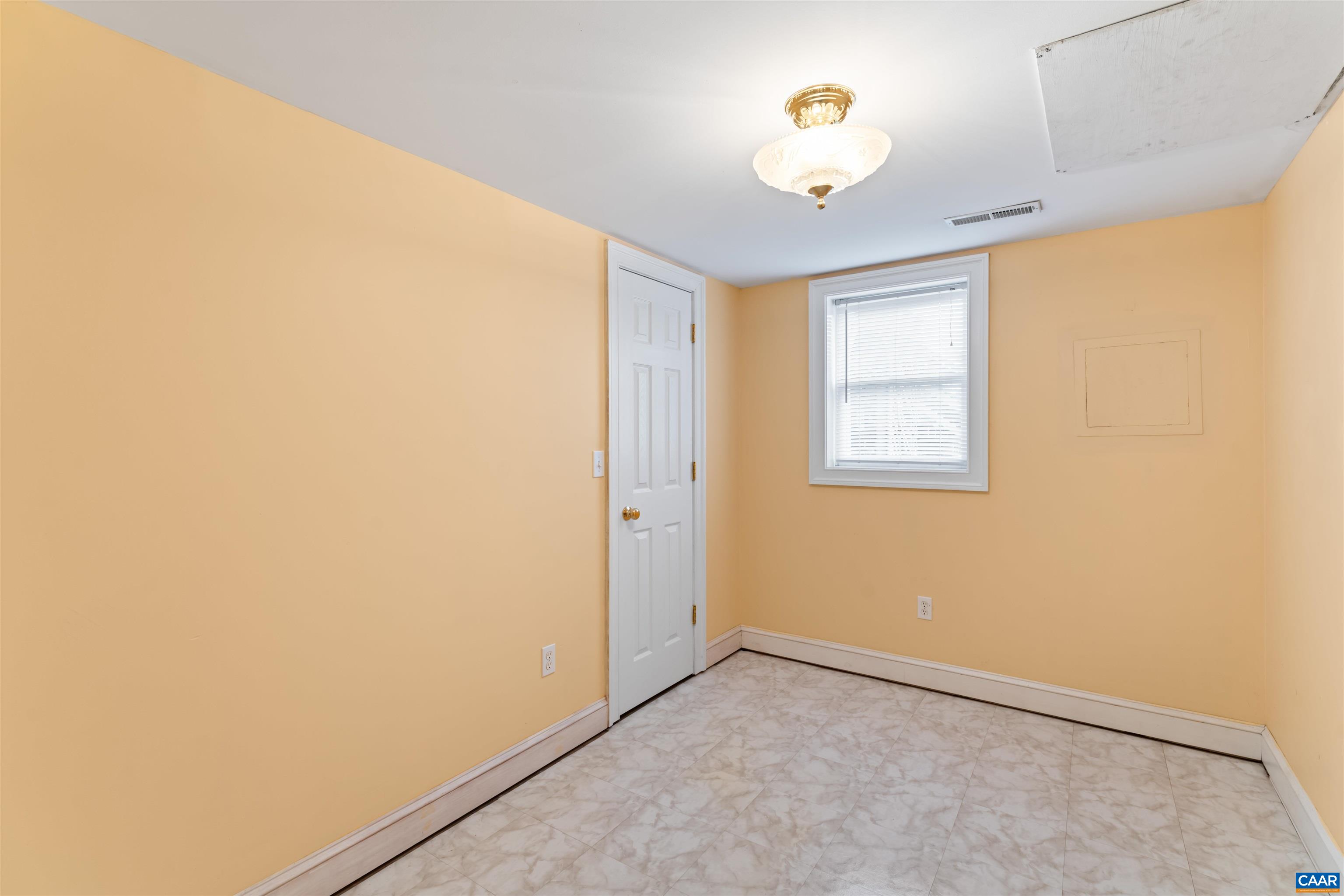 542 BRANCH RD, SCOTTSVILLE, Virginia 24590, 5 Bedrooms Bedrooms, ,2 BathroomsBathrooms,Residential,542 BRANCH RD,682056 MLS # 682056 542 BRANCH RD, SCOTTSVILLE, Virginia 24590, 5 Bedrooms Bedrooms, ,2 BathroomsBathrooms,Residential,542 BRANCH RD,682056 MLS # 682056