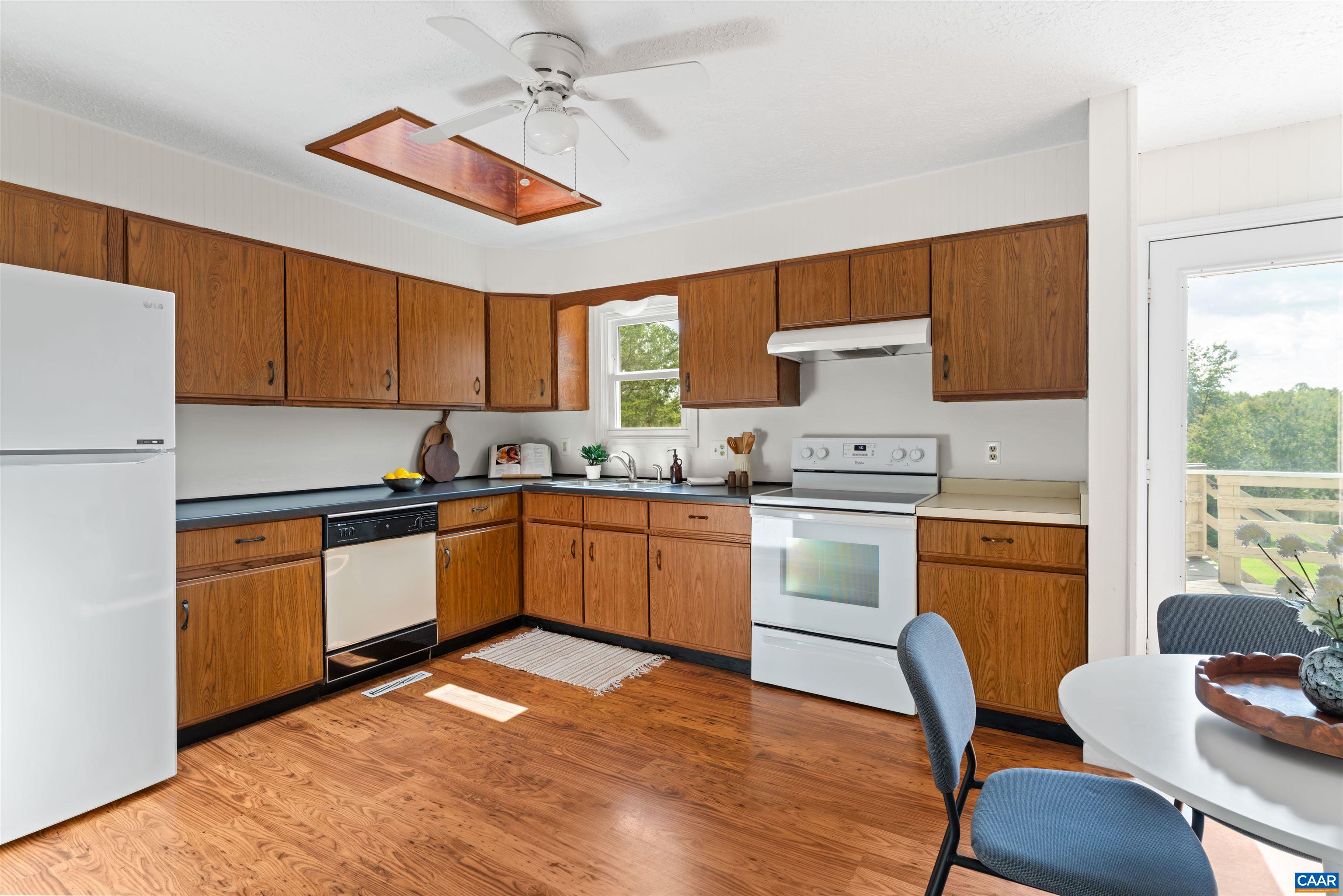 542 BRANCH RD, SCOTTSVILLE, Virginia 24590, 5 Bedrooms Bedrooms, ,2 BathroomsBathrooms,Residential,542 BRANCH RD,682056 MLS # 682056 542 BRANCH RD, SCOTTSVILLE, Virginia 24590, 5 Bedrooms Bedrooms, ,2 BathroomsBathrooms,Residential,542 BRANCH RD,682056 MLS # 682056