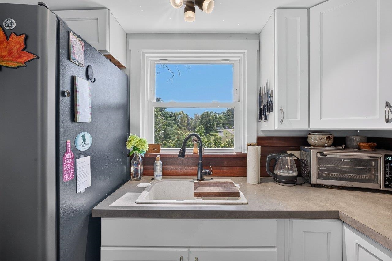 366 HERMITAGE RD, STAUNTON, Virginia 24401, 2 Bedrooms Bedrooms, ,1 BathroomBathrooms,Residential,366 HERMITAGE RD,682058 MLS # 682058 366 HERMITAGE RD, STAUNTON, Virginia 24401, 2 Bedrooms Bedrooms, ,1 BathroomBathrooms,Residential,366 HERMITAGE RD,682058 MLS # 682058