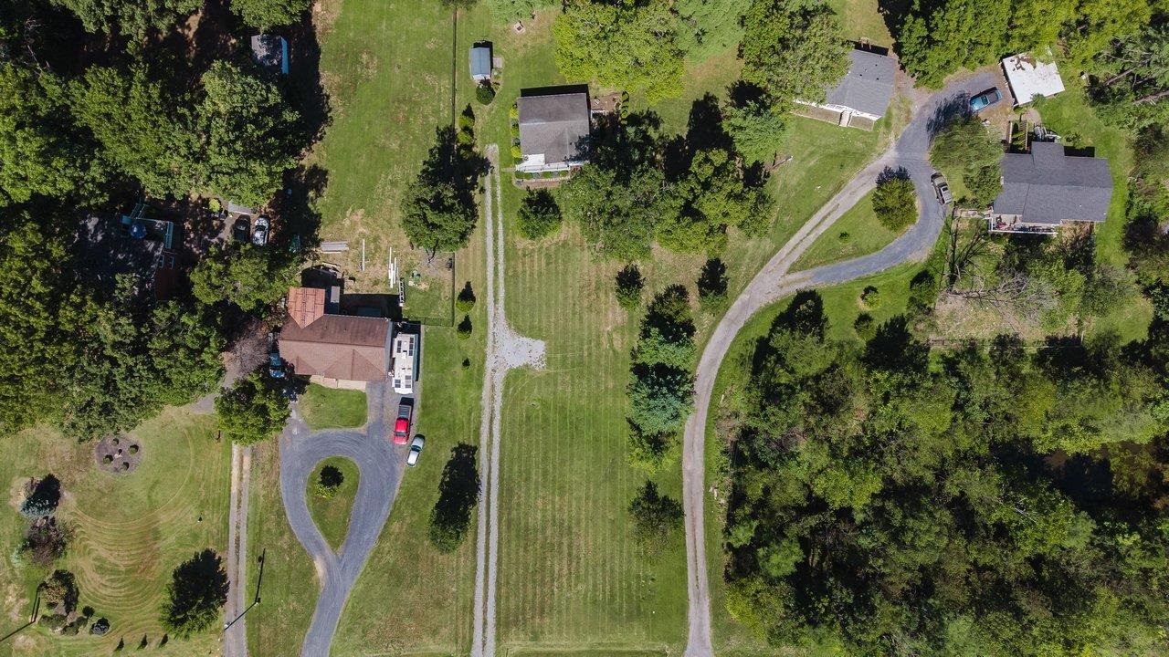 366 HERMITAGE RD, STAUNTON, Virginia 24401, 2 Bedrooms Bedrooms, ,1 BathroomBathrooms,Residential,366 HERMITAGE RD,682058 MLS # 682058 366 HERMITAGE RD, STAUNTON, Virginia 24401, 2 Bedrooms Bedrooms, ,1 BathroomBathrooms,Residential,366 HERMITAGE RD,682058 MLS # 682058