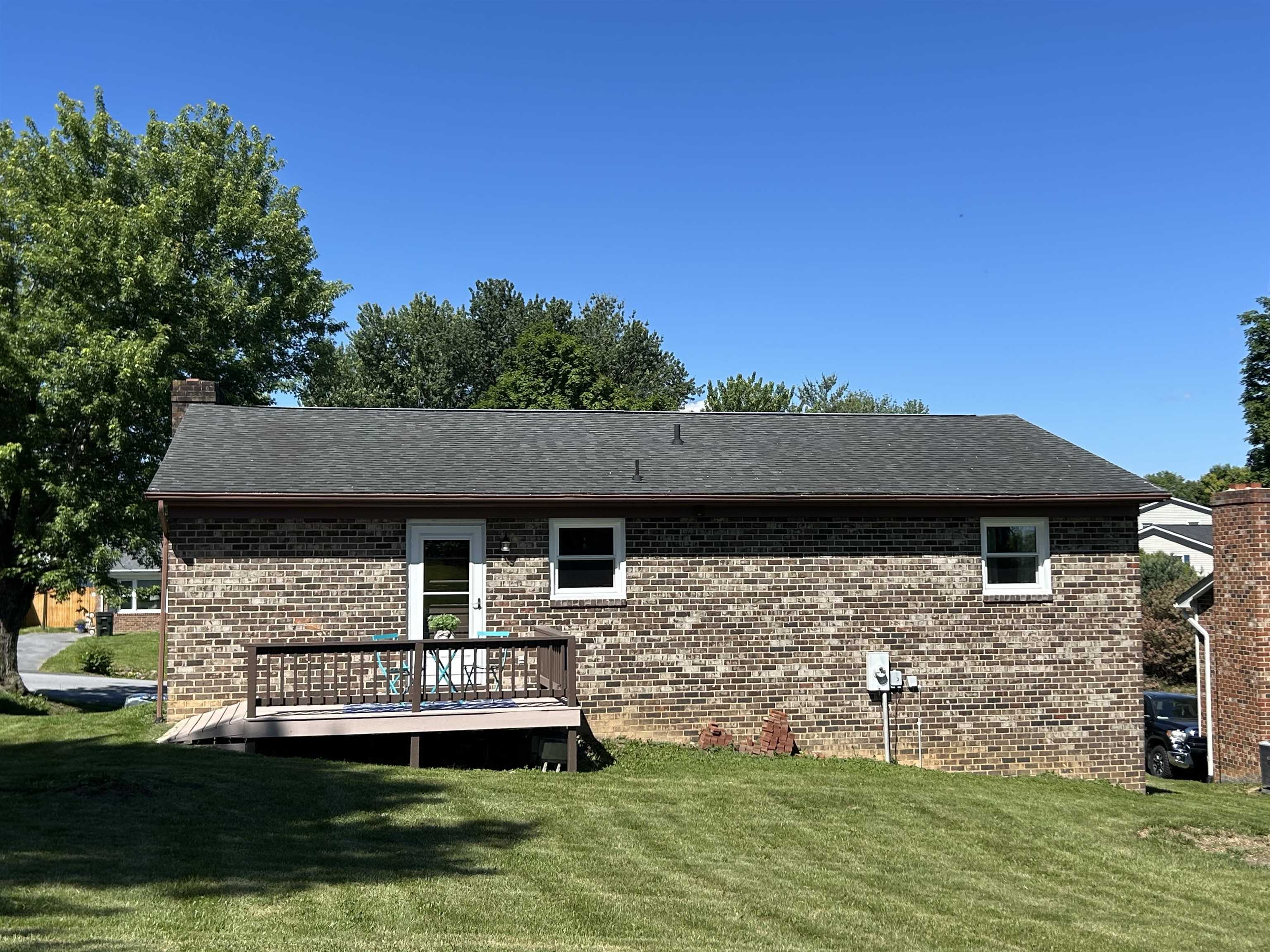 20 BINGHAM ST, VERONA, Virginia 24482, 3 Bedrooms Bedrooms, ,1 BathroomBathrooms,Residential,20 BINGHAM ST,677983 MLS # 677983 20 BINGHAM ST, VERONA, Virginia 24482, 3 Bedrooms Bedrooms, ,1 BathroomBathrooms,Residential,20 BINGHAM ST,677983 MLS # 677983