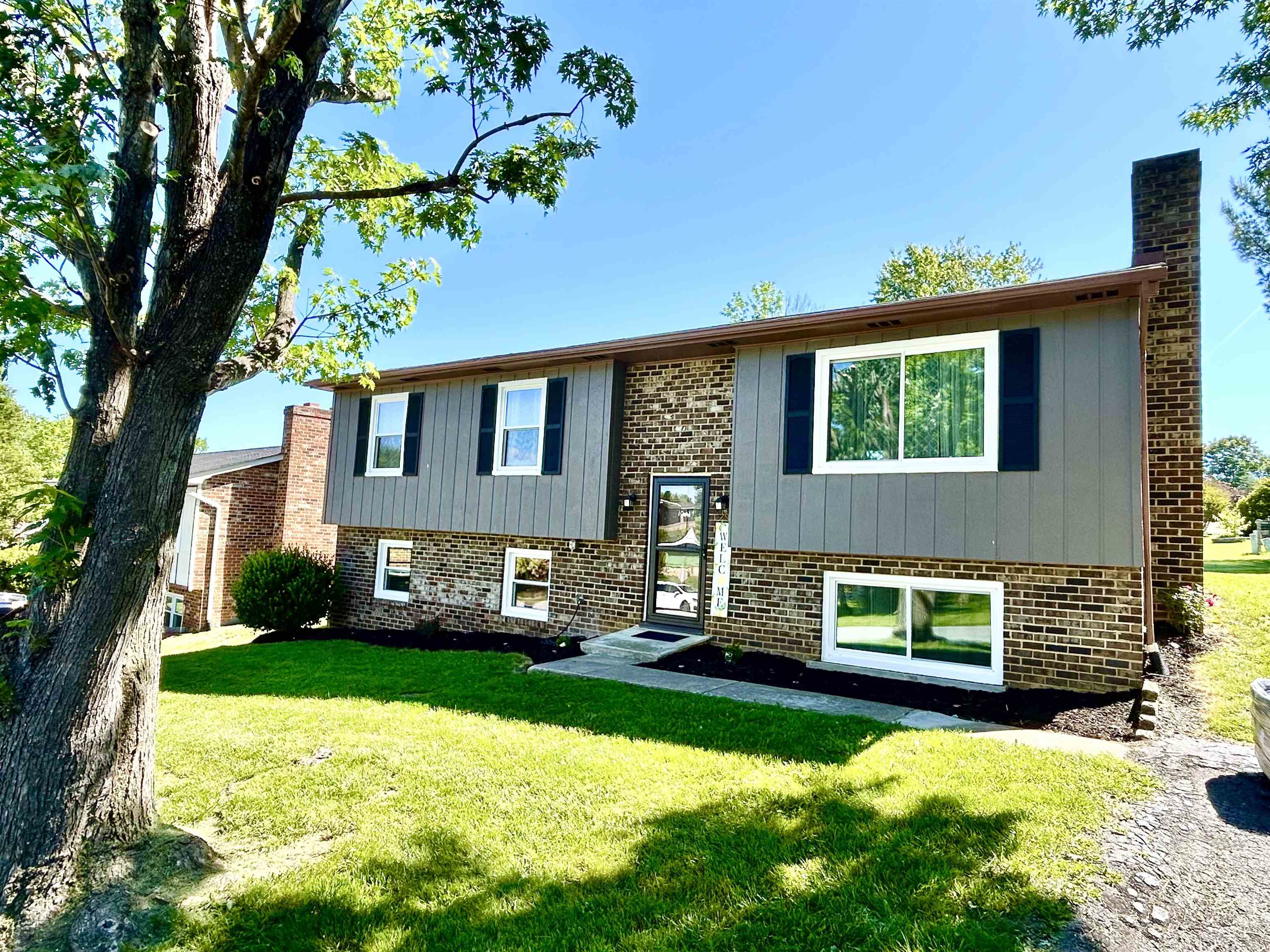 20 BINGHAM ST, VERONA, Virginia 24482, 3 Bedrooms Bedrooms, ,1 BathroomBathrooms,Residential,20 BINGHAM ST,677983 MLS # 677983 20 BINGHAM ST, VERONA, Virginia 24482, 3 Bedrooms Bedrooms, ,1 BathroomBathrooms,Residential,20 BINGHAM ST,677983 MLS # 677983