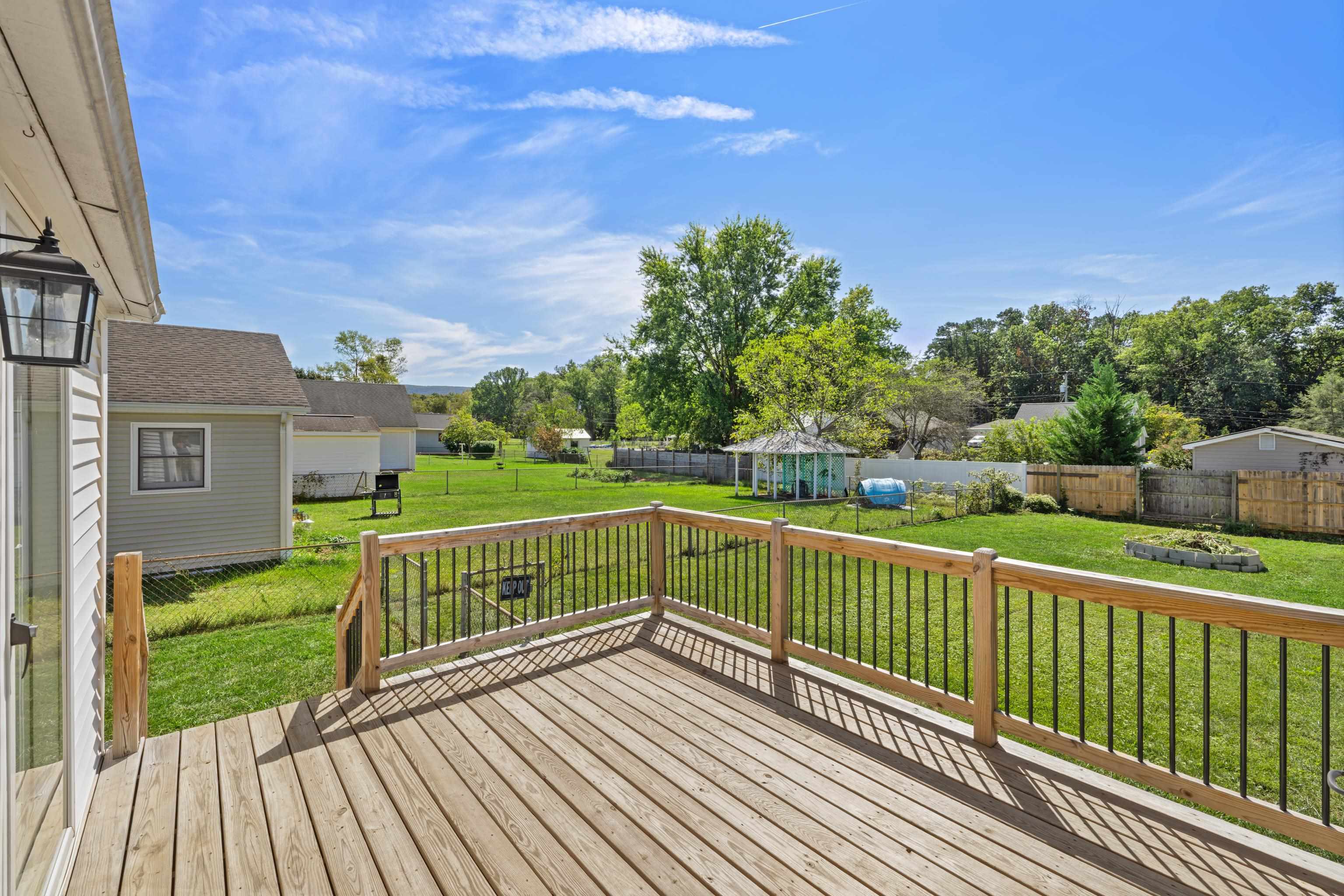33 BEAGLE GAP RUN, WAYNESBORO, Virginia 22980, 3 Bedrooms Bedrooms, ,1 BathroomBathrooms,Residential,33 BEAGLE GAP RUN,682059 MLS # 682059 33 BEAGLE GAP RUN, WAYNESBORO, Virginia 22980, 3 Bedrooms Bedrooms, ,1 BathroomBathrooms,Residential,33 BEAGLE GAP RUN,682059 MLS # 682059