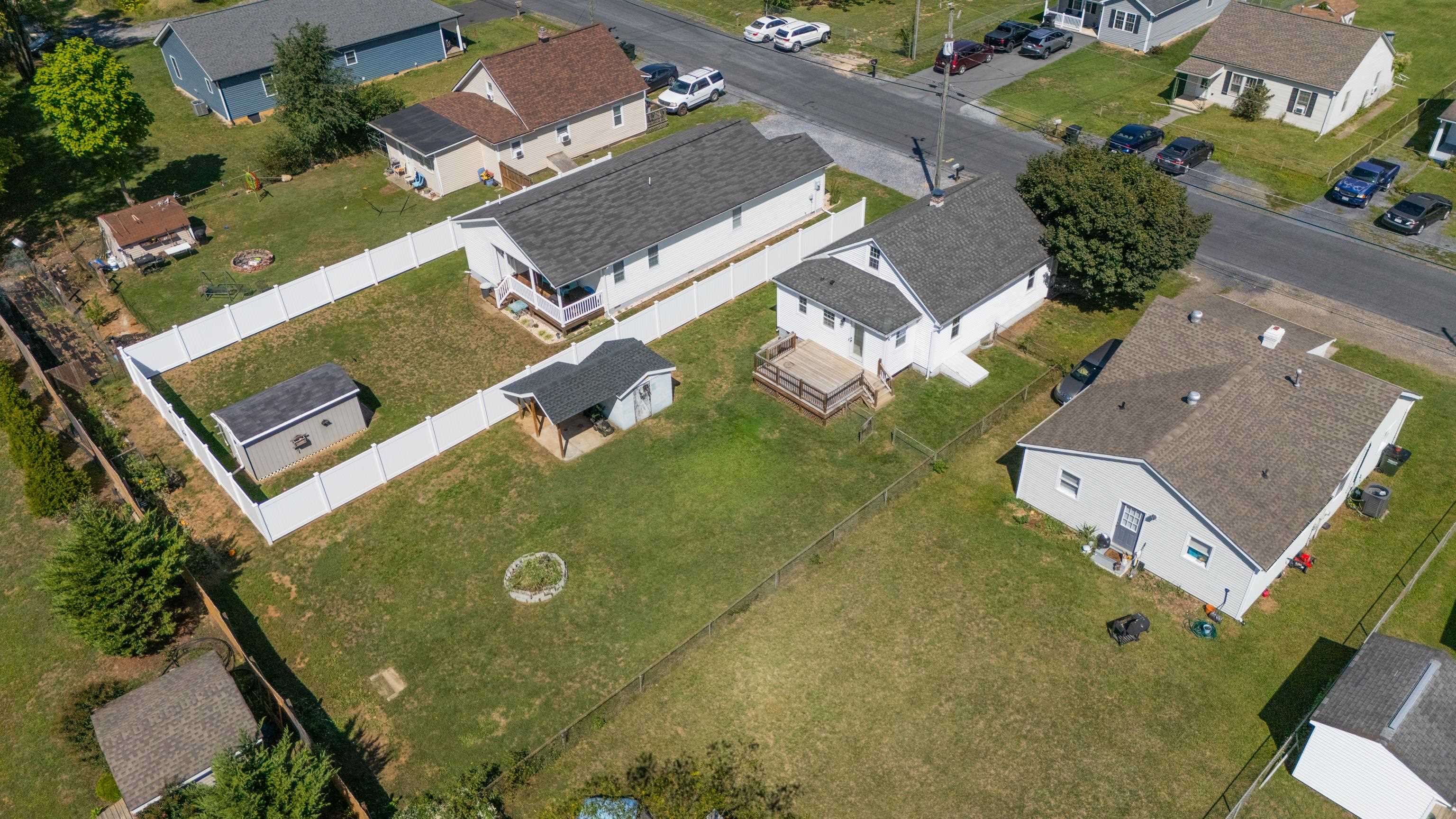 33 BEAGLE GAP RUN, WAYNESBORO, Virginia 22980, 3 Bedrooms Bedrooms, ,1 BathroomBathrooms,Residential,33 BEAGLE GAP RUN,682059 MLS # 682059 33 BEAGLE GAP RUN, WAYNESBORO, Virginia 22980, 3 Bedrooms Bedrooms, ,1 BathroomBathrooms,Residential,33 BEAGLE GAP RUN,682059 MLS # 682059