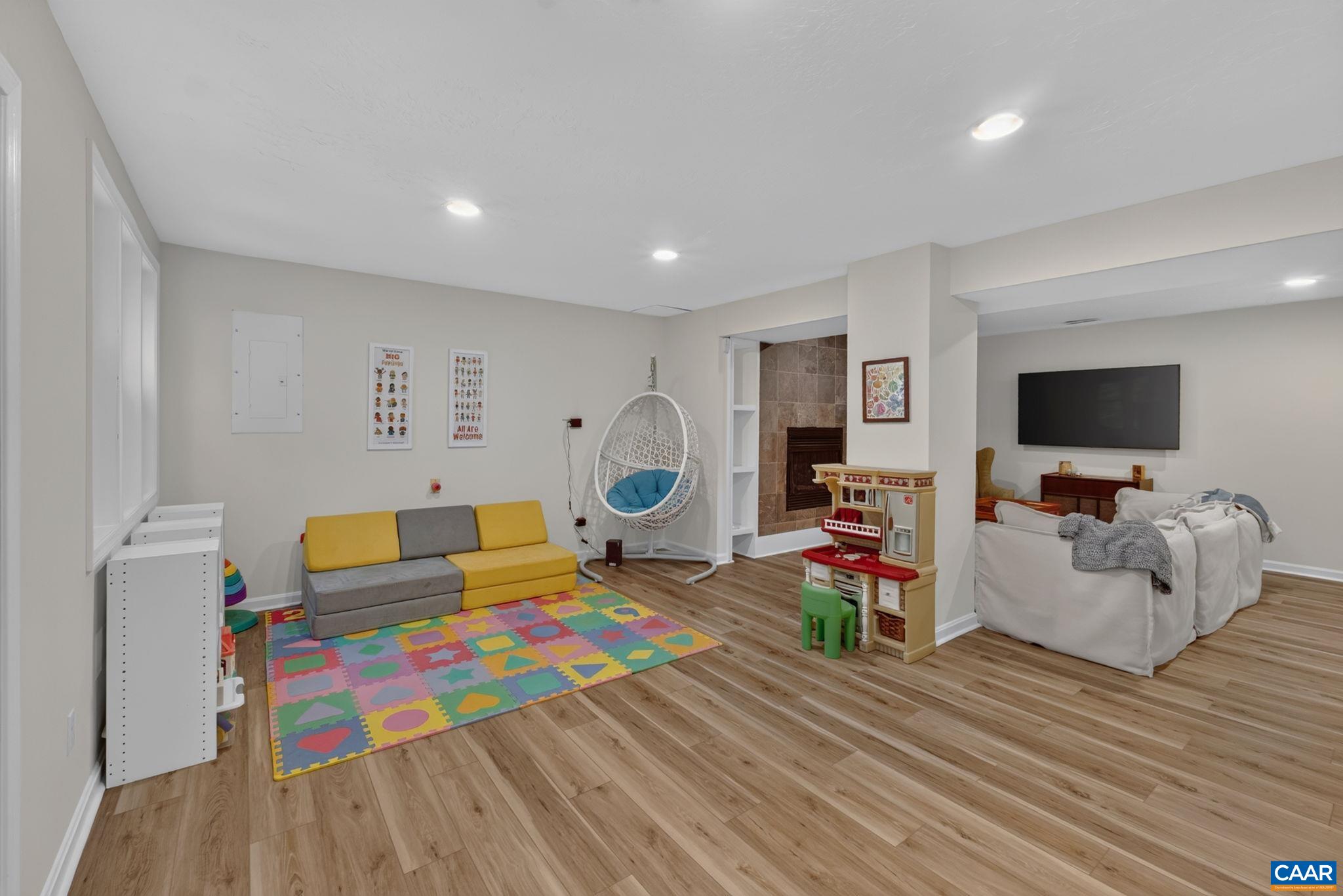 3 ROADVIEW TER, PALMYRA, Virginia 22963, 4 Bedrooms Bedrooms, ,3 BathroomsBathrooms,Residential,3 ROADVIEW TER,682063 MLS # 682063 3 ROADVIEW TER, PALMYRA, Virginia 22963, 4 Bedrooms Bedrooms, ,3 BathroomsBathrooms,Residential,3 ROADVIEW TER,682063 MLS # 682063