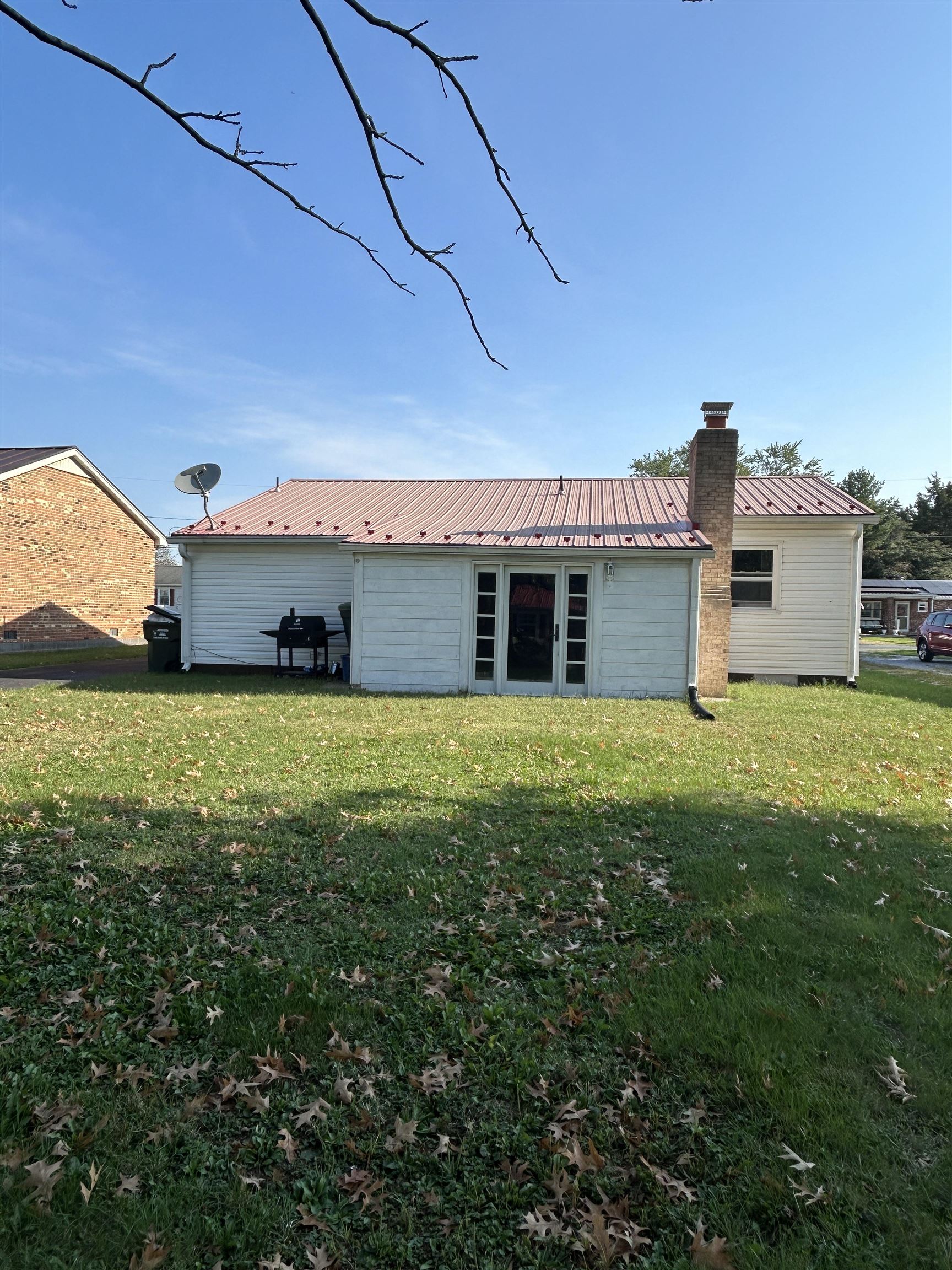 54 RIVERSIDE AVE, VERONA, Virginia 24482, 3 Bedrooms Bedrooms, ,1 BathroomBathrooms,Residential,54 RIVERSIDE AVE,682064 MLS # 682064 54 RIVERSIDE AVE, VERONA, Virginia 24482, 3 Bedrooms Bedrooms, ,1 BathroomBathrooms,Residential,54 RIVERSIDE AVE,682064 MLS # 682064