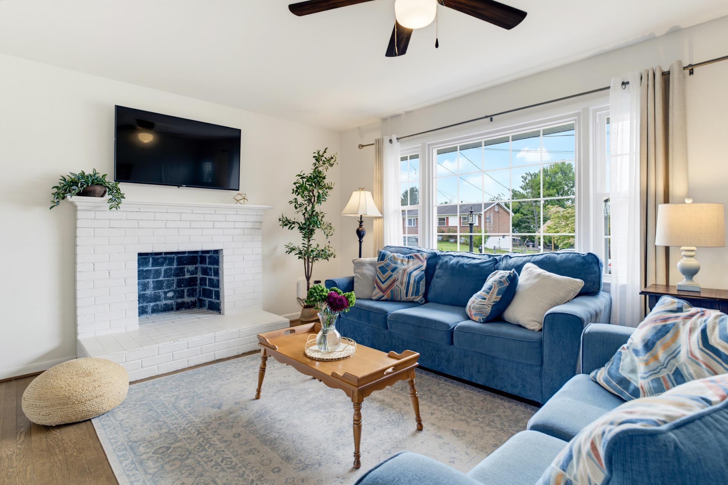 293 GRANDON RD, STAUNTON, Virginia 24401, 3 Bedrooms Bedrooms, ,1 BathroomBathrooms,Residential,293 GRANDON RD,682071 MLS # 682071 293 GRANDON RD, STAUNTON, Virginia 24401, 3 Bedrooms Bedrooms, ,1 BathroomBathrooms,Residential,293 GRANDON RD,682071 MLS # 682071