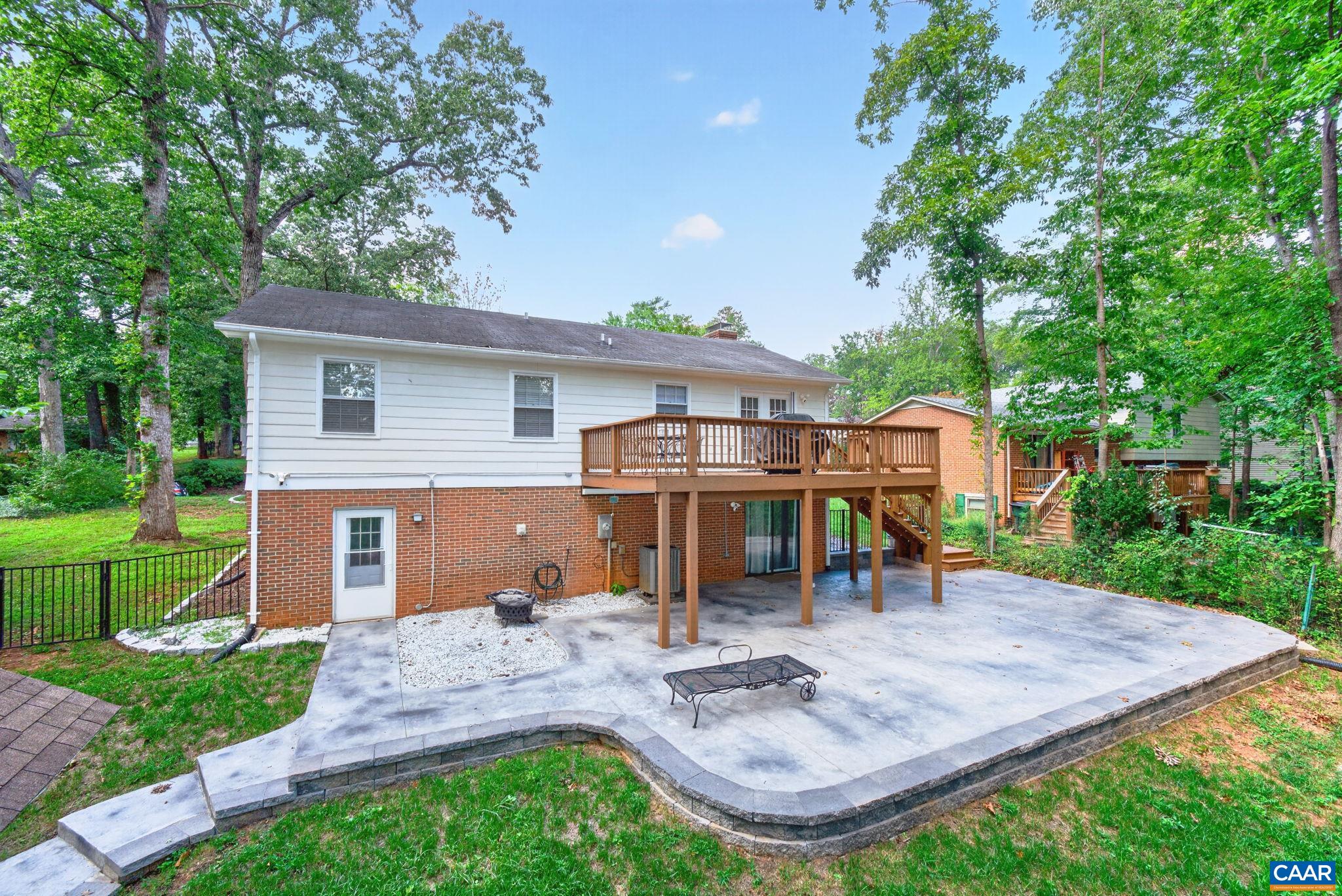 1321 OAK TREE LN, CHARLOTTESVILLE, Virginia 22901, 3 Bedrooms Bedrooms, ,3 BathroomsBathrooms,Residential,1321 OAK TREE LN,682072 MLS # 682072 1321 OAK TREE LN, CHARLOTTESVILLE, Virginia 22901, 3 Bedrooms Bedrooms, ,3 BathroomsBathrooms,Residential,1321 OAK TREE LN,682072 MLS # 682072