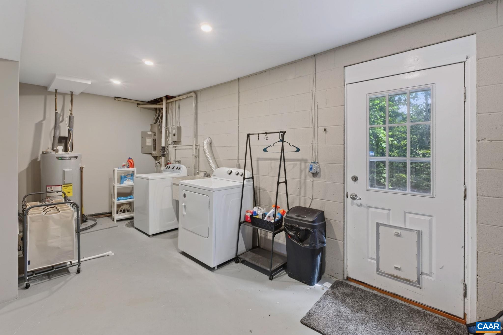 1321 OAK TREE LN, CHARLOTTESVILLE, Virginia 22901, 3 Bedrooms Bedrooms, ,3 BathroomsBathrooms,Residential,1321 OAK TREE LN,682072 MLS # 682072 1321 OAK TREE LN, CHARLOTTESVILLE, Virginia 22901, 3 Bedrooms Bedrooms, ,3 BathroomsBathrooms,Residential,1321 OAK TREE LN,682072 MLS # 682072