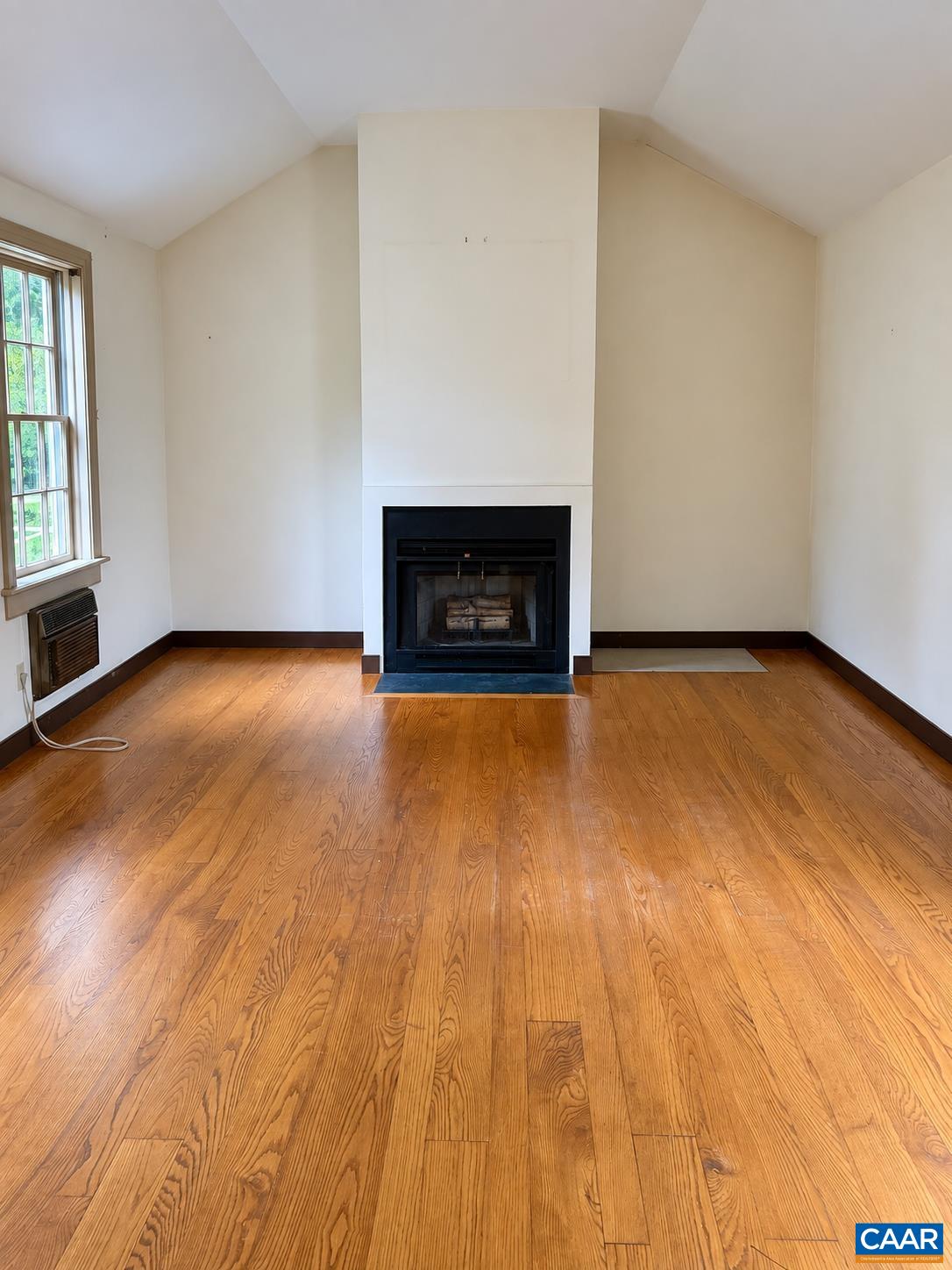 321 DOVER RD, CHARLOTTESVILLE, Virginia 22901, 3 Bedrooms Bedrooms, ,3 BathroomsBathrooms,Residential,321 DOVER RD,682074 MLS # 682074 321 DOVER RD, CHARLOTTESVILLE, Virginia 22901, 3 Bedrooms Bedrooms, ,3 BathroomsBathrooms,Residential,321 DOVER RD,682074 MLS # 682074
