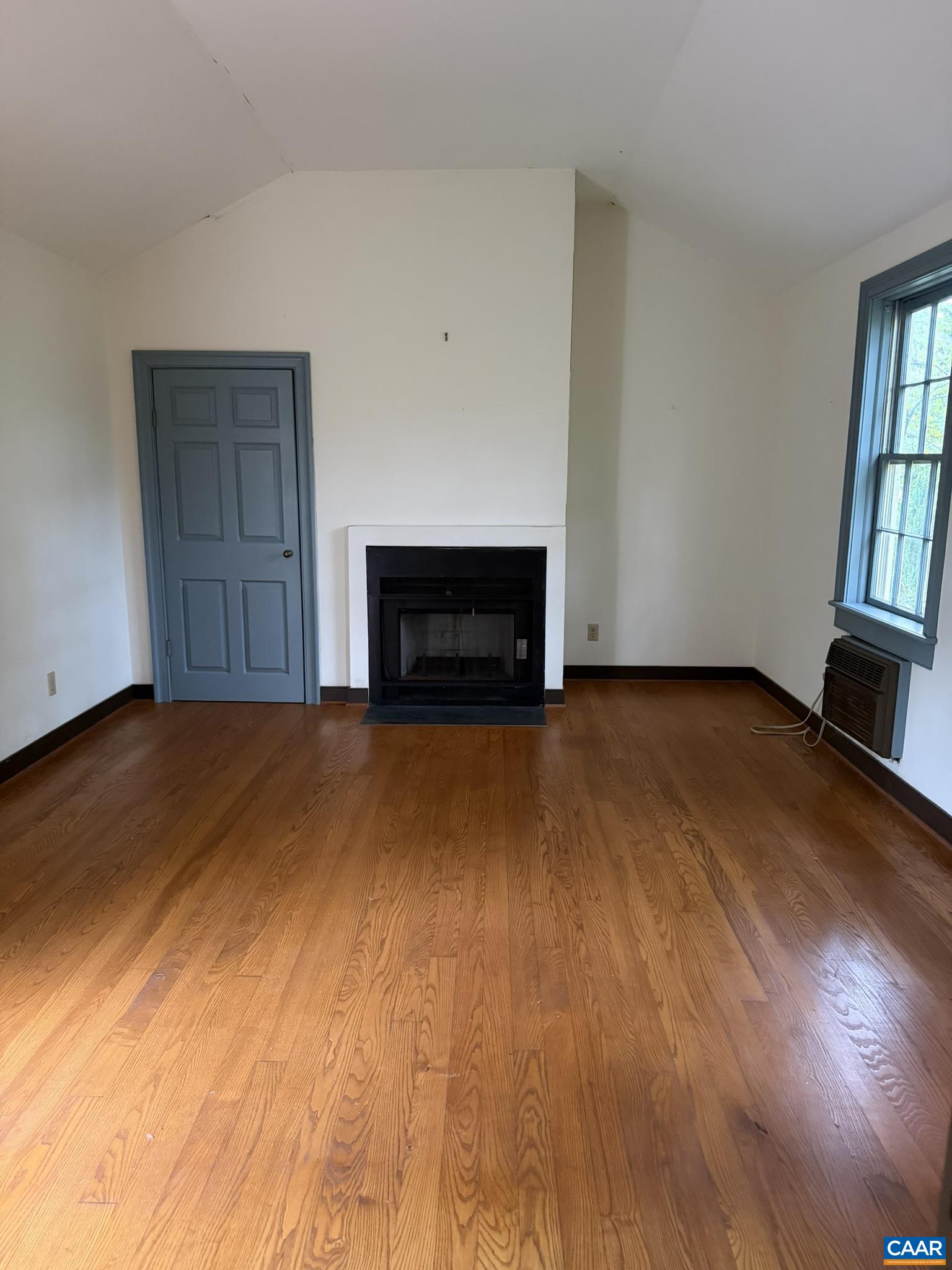 321 DOVER RD, CHARLOTTESVILLE, Virginia 22901, 3 Bedrooms Bedrooms, ,3 BathroomsBathrooms,Residential,321 DOVER RD,682074 MLS # 682074 321 DOVER RD, CHARLOTTESVILLE, Virginia 22901, 3 Bedrooms Bedrooms, ,3 BathroomsBathrooms,Residential,321 DOVER RD,682074 MLS # 682074