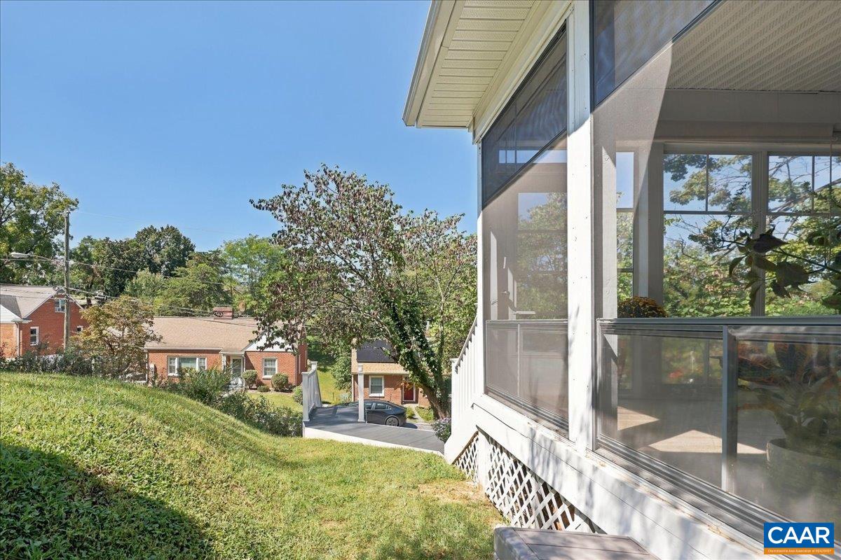 425 ALBEMARLE AVE, STAUNTON, Virginia 24401, 3 Bedrooms Bedrooms, ,2 BathroomsBathrooms,Residential,Hilltop Haven,425 ALBEMARLE AVE,682076 MLS # 682076 425 ALBEMARLE AVE, STAUNTON, Virginia 24401, 3 Bedrooms Bedrooms, ,2 BathroomsBathrooms,Residential,Hilltop Haven,425 ALBEMARLE AVE,682076 MLS # 682076