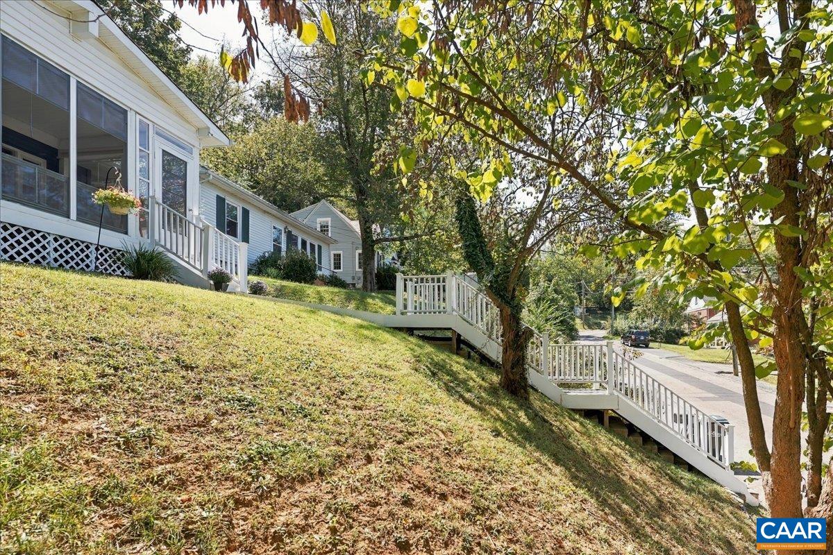 425 ALBEMARLE AVE, STAUNTON, Virginia 24401, 3 Bedrooms Bedrooms, ,2 BathroomsBathrooms,Residential,Hilltop Haven,425 ALBEMARLE AVE,682076 MLS # 682076 425 ALBEMARLE AVE, STAUNTON, Virginia 24401, 3 Bedrooms Bedrooms, ,2 BathroomsBathrooms,Residential,Hilltop Haven,425 ALBEMARLE AVE,682076 MLS # 682076
