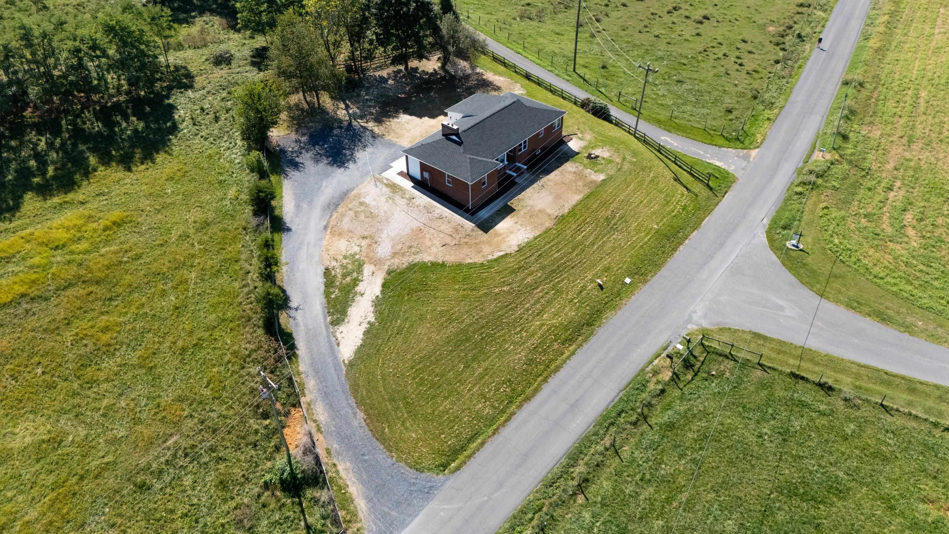 5484 INDIAN TRAIL RD, HARRISONBURG, Virginia 22801, 4 Bedrooms Bedrooms, ,2 BathroomsBathrooms,Residential,5484 INDIAN TRAIL RD,682077 MLS # 682077