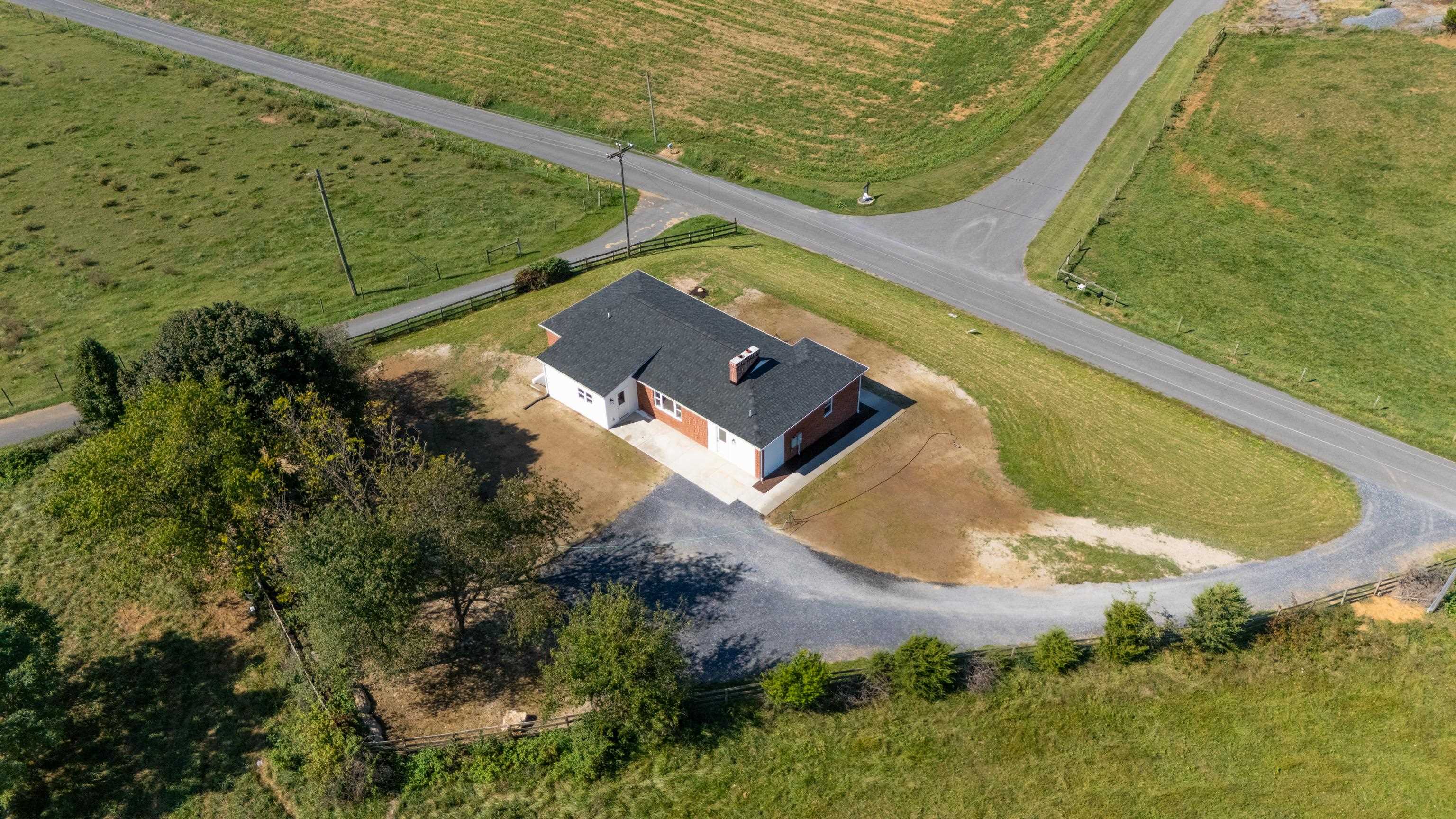 5484 INDIAN TRAIL RD, HARRISONBURG, Virginia 22801, 4 Bedrooms Bedrooms, ,2 BathroomsBathrooms,Residential,5484 INDIAN TRAIL RD,682077 MLS # 682077