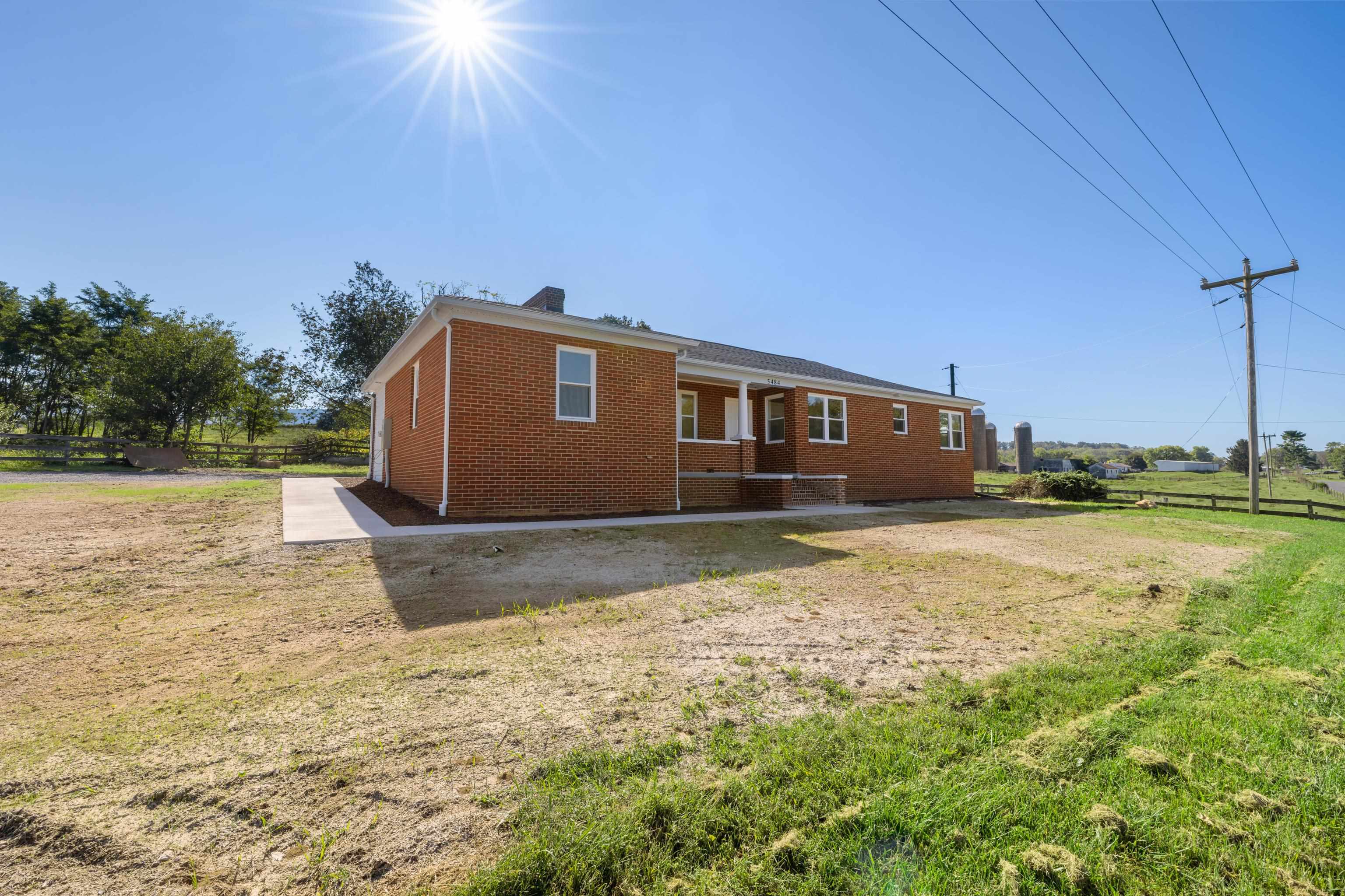 5484 INDIAN TRAIL RD, HARRISONBURG, Virginia 22801, 4 Bedrooms Bedrooms, ,2 BathroomsBathrooms,Residential,5484 INDIAN TRAIL RD,682077 MLS # 682077