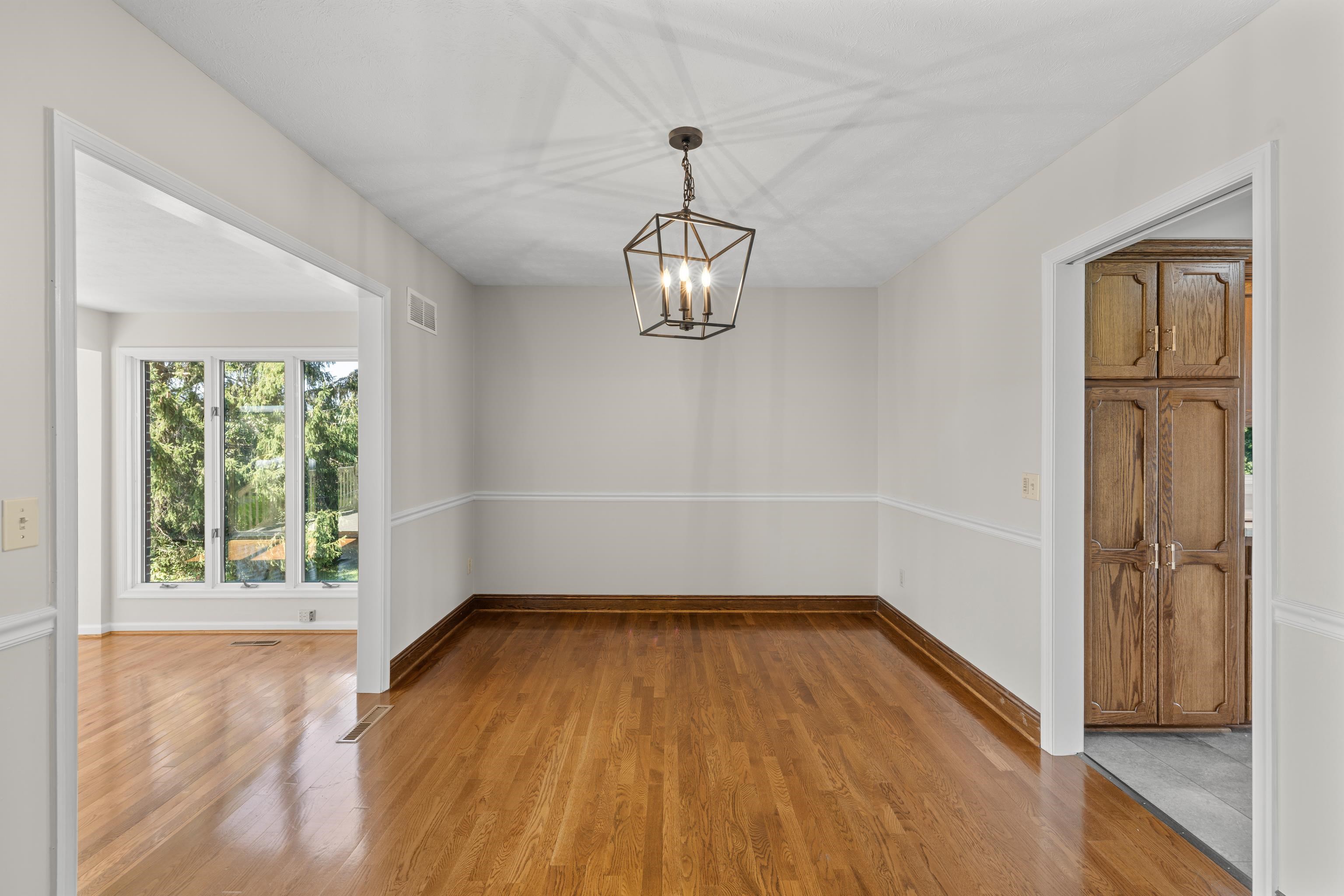 3365 WHITE OAK DR, ROCKINGHAM, Virginia 22801, 4 Bedrooms Bedrooms, ,3 BathroomsBathrooms,Residential,3365 WHITE OAK DR,682079 MLS # 682079 3365 WHITE OAK DR, ROCKINGHAM, Virginia 22801, 4 Bedrooms Bedrooms, ,3 BathroomsBathrooms,Residential,3365 WHITE OAK DR,682079 MLS # 682079