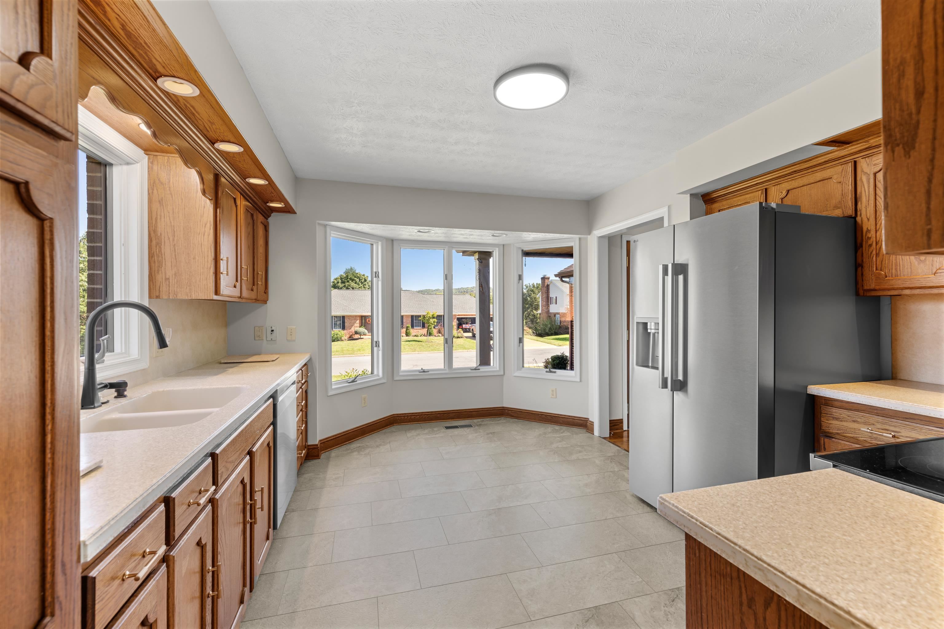3365 WHITE OAK DR, ROCKINGHAM, Virginia 22801, 4 Bedrooms Bedrooms, ,3 BathroomsBathrooms,Residential,3365 WHITE OAK DR,682079 MLS # 682079 3365 WHITE OAK DR, ROCKINGHAM, Virginia 22801, 4 Bedrooms Bedrooms, ,3 BathroomsBathrooms,Residential,3365 WHITE OAK DR,682079 MLS # 682079