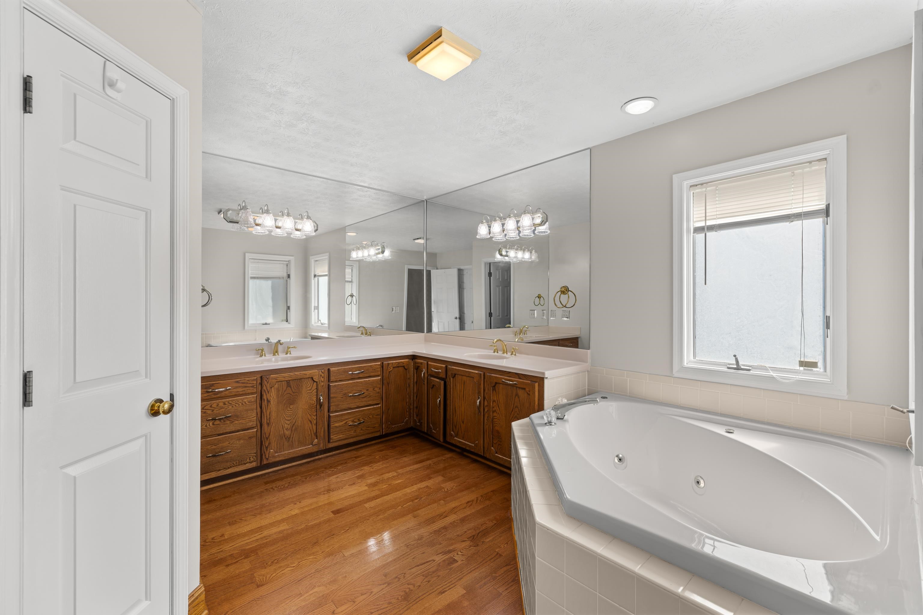 3365 WHITE OAK DR, ROCKINGHAM, Virginia 22801, 4 Bedrooms Bedrooms, ,3 BathroomsBathrooms,Residential,3365 WHITE OAK DR,682079 MLS # 682079 3365 WHITE OAK DR, ROCKINGHAM, Virginia 22801, 4 Bedrooms Bedrooms, ,3 BathroomsBathrooms,Residential,3365 WHITE OAK DR,682079 MLS # 682079