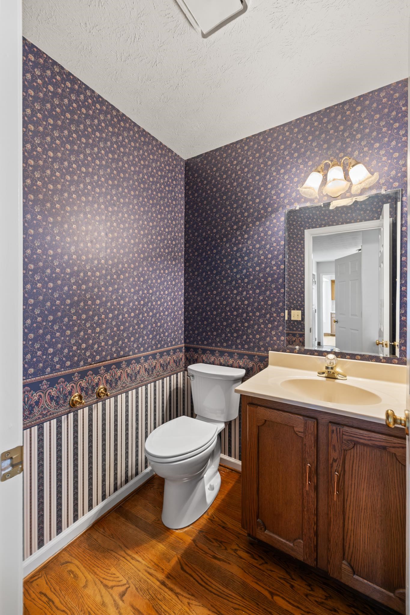 3365 WHITE OAK DR, ROCKINGHAM, Virginia 22801, 4 Bedrooms Bedrooms, ,3 BathroomsBathrooms,Residential,3365 WHITE OAK DR,682079 MLS # 682079 3365 WHITE OAK DR, ROCKINGHAM, Virginia 22801, 4 Bedrooms Bedrooms, ,3 BathroomsBathrooms,Residential,3365 WHITE OAK DR,682079 MLS # 682079