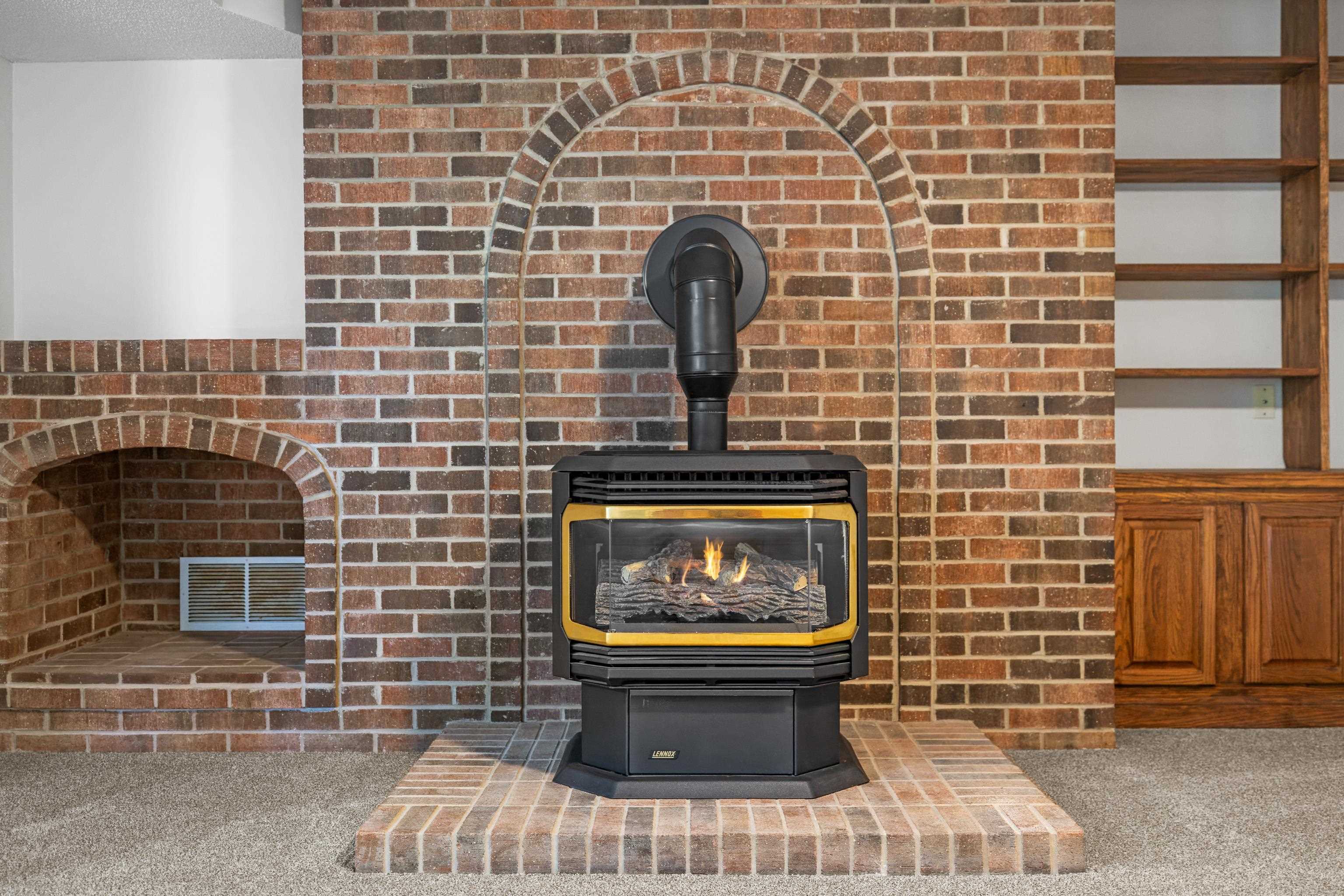 3365 WHITE OAK DR, ROCKINGHAM, Virginia 22801, 4 Bedrooms Bedrooms, ,3 BathroomsBathrooms,Residential,3365 WHITE OAK DR,682079 MLS # 682079 3365 WHITE OAK DR, ROCKINGHAM, Virginia 22801, 4 Bedrooms Bedrooms, ,3 BathroomsBathrooms,Residential,3365 WHITE OAK DR,682079 MLS # 682079