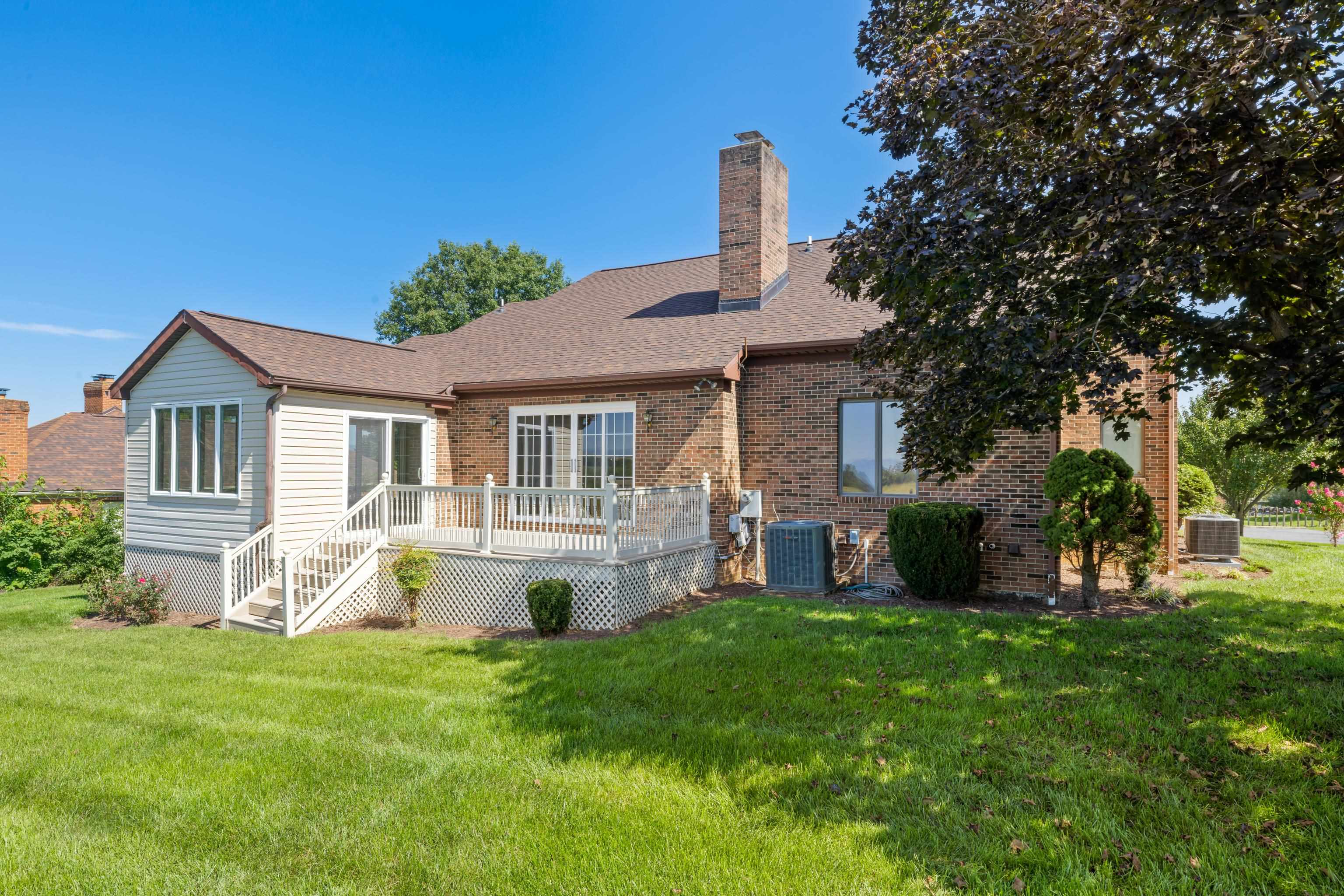 3365 WHITE OAK DR, ROCKINGHAM, Virginia 22801, 4 Bedrooms Bedrooms, ,3 BathroomsBathrooms,Residential,3365 WHITE OAK DR,682079 MLS # 682079 3365 WHITE OAK DR, ROCKINGHAM, Virginia 22801, 4 Bedrooms Bedrooms, ,3 BathroomsBathrooms,Residential,3365 WHITE OAK DR,682079 MLS # 682079
