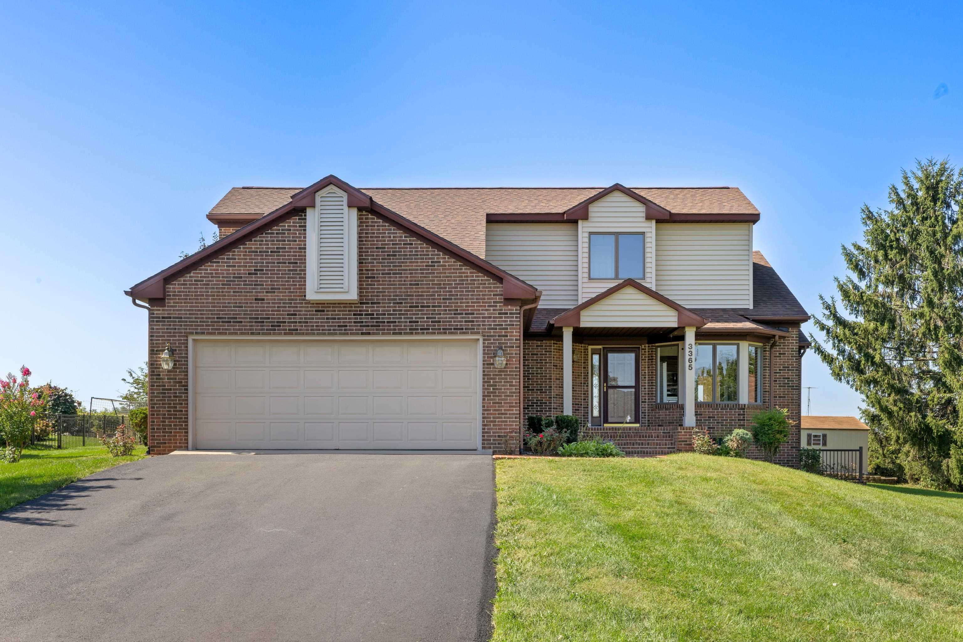 3365 WHITE OAK DR, ROCKINGHAM, Virginia 22801, 4 Bedrooms Bedrooms, ,3 BathroomsBathrooms,Residential,3365 WHITE OAK DR,682079 MLS # 682079 3365 WHITE OAK DR, ROCKINGHAM, Virginia 22801, 4 Bedrooms Bedrooms, ,3 BathroomsBathrooms,Residential,3365 WHITE OAK DR,682079 MLS # 682079