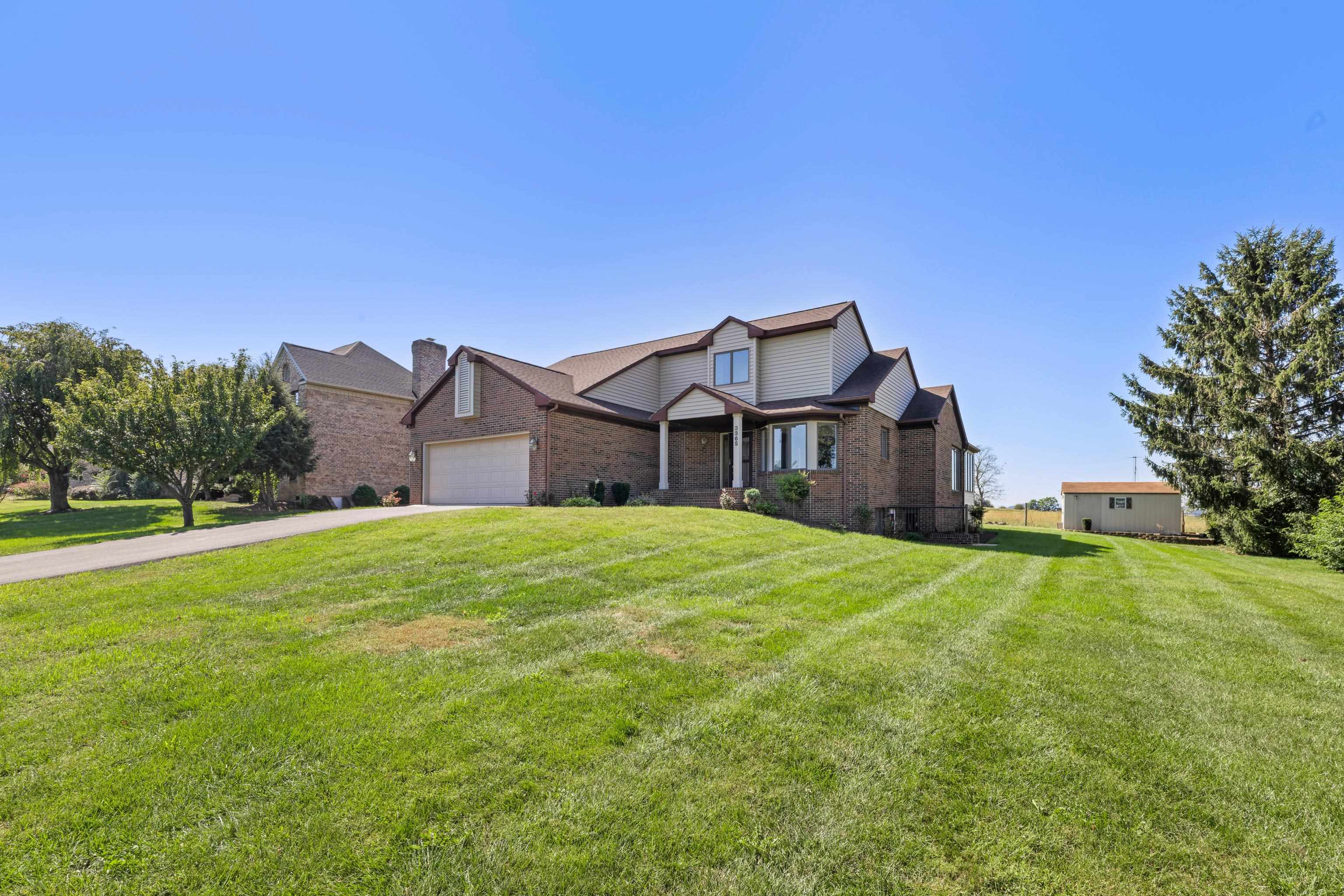 3365 WHITE OAK DR, ROCKINGHAM, Virginia 22801, 4 Bedrooms Bedrooms, ,3 BathroomsBathrooms,Residential,3365 WHITE OAK DR,682079 MLS # 682079 3365 WHITE OAK DR, ROCKINGHAM, Virginia 22801, 4 Bedrooms Bedrooms, ,3 BathroomsBathrooms,Residential,3365 WHITE OAK DR,682079 MLS # 682079