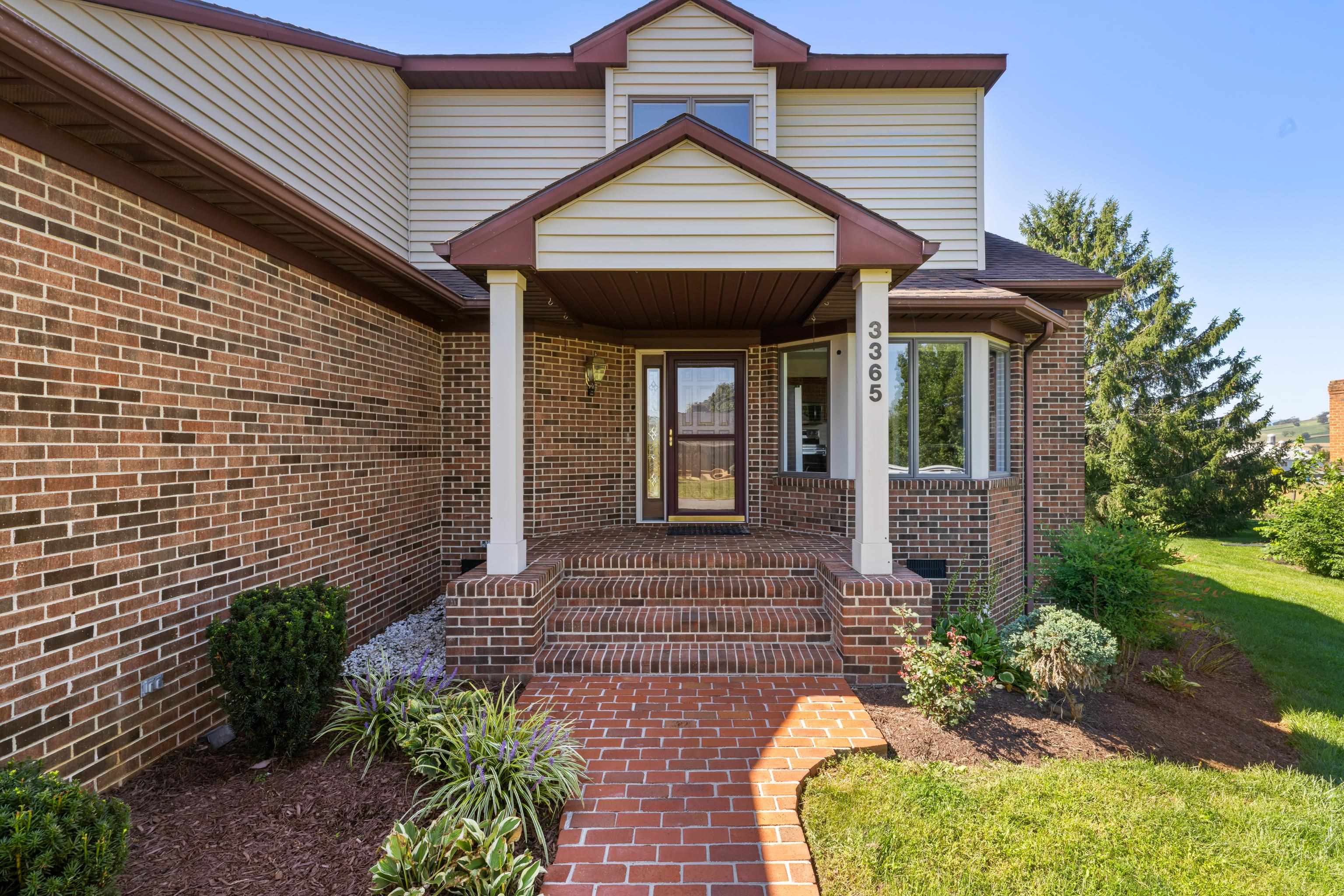 3365 WHITE OAK DR, ROCKINGHAM, Virginia 22801, 4 Bedrooms Bedrooms, ,3 BathroomsBathrooms,Residential,3365 WHITE OAK DR,682079 MLS # 682079 3365 WHITE OAK DR, ROCKINGHAM, Virginia 22801, 4 Bedrooms Bedrooms, ,3 BathroomsBathrooms,Residential,3365 WHITE OAK DR,682079 MLS # 682079
