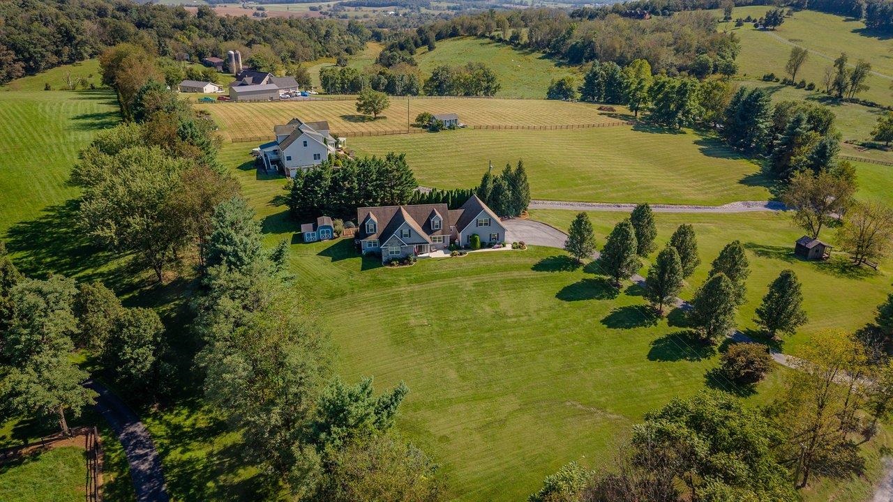 3534 RIDGE RD, TIMBERVILLE, Virginia 22853, 4 Bedrooms Bedrooms, ,3 BathroomsBathrooms,Residential,3534 RIDGE RD,682080 MLS # 682080 3534 RIDGE RD, TIMBERVILLE, Virginia 22853, 4 Bedrooms Bedrooms, ,3 BathroomsBathrooms,Residential,3534 RIDGE RD,682080 MLS # 682080