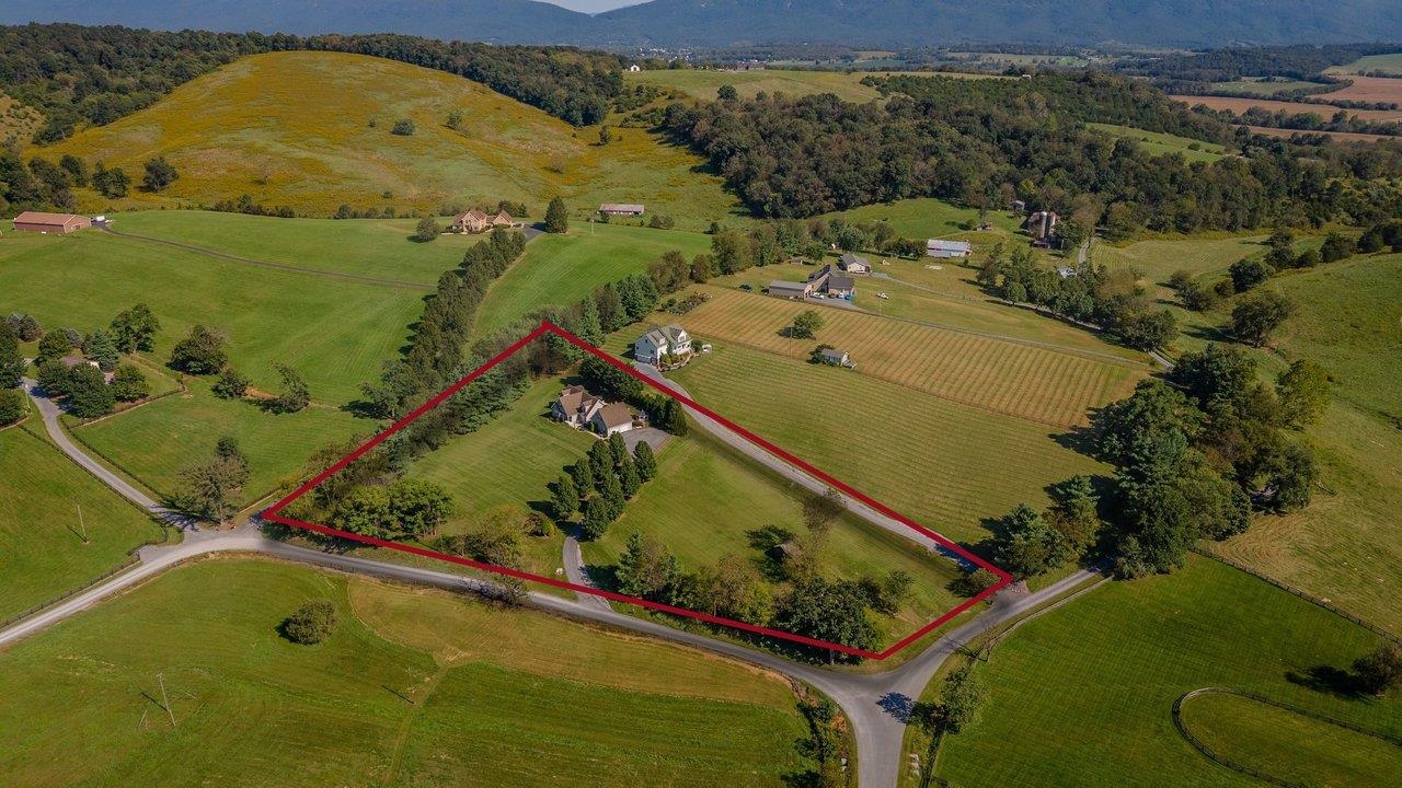 3534 RIDGE RD, TIMBERVILLE, Virginia 22853, 4 Bedrooms Bedrooms, ,3 BathroomsBathrooms,Residential,3534 RIDGE RD,682080 MLS # 682080 3534 RIDGE RD, TIMBERVILLE, Virginia 22853, 4 Bedrooms Bedrooms, ,3 BathroomsBathrooms,Residential,3534 RIDGE RD,682080 MLS # 682080