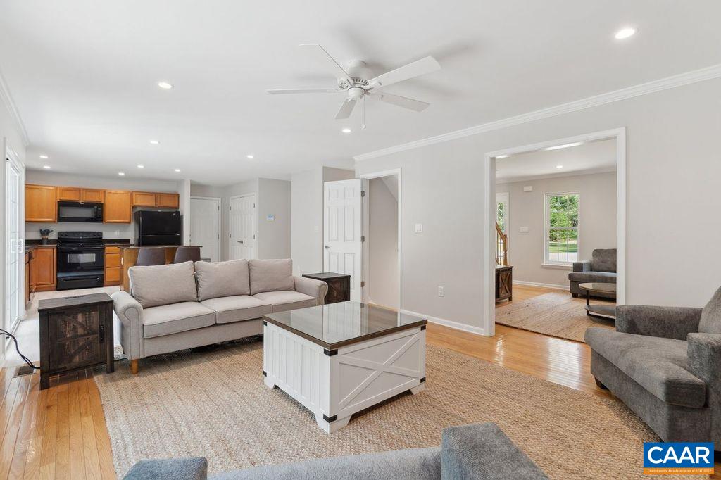 6414 JEFFERSON MILL RD, SCOTTSVILLE, Virginia 24590, 5 Bedrooms Bedrooms, ,3 BathroomsBathrooms,Residential,6414 JEFFERSON MILL RD,682081 MLS # 682081 6414 JEFFERSON MILL RD, SCOTTSVILLE, Virginia 24590, 5 Bedrooms Bedrooms, ,3 BathroomsBathrooms,Residential,6414 JEFFERSON MILL RD,682081 MLS # 682081