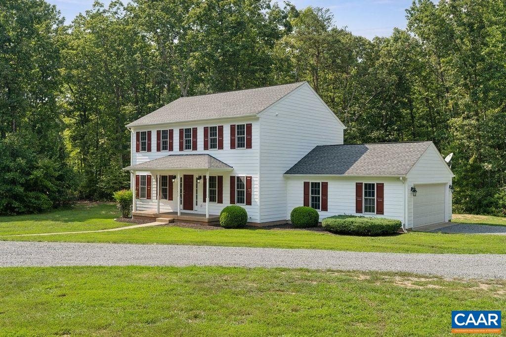 6414 JEFFERSON MILL RD, SCOTTSVILLE, Virginia 24590, 5 Bedrooms Bedrooms, ,3 BathroomsBathrooms,Residential,6414 JEFFERSON MILL RD,682081 MLS # 682081 6414 JEFFERSON MILL RD, SCOTTSVILLE, Virginia 24590, 5 Bedrooms Bedrooms, ,3 BathroomsBathrooms,Residential,6414 JEFFERSON MILL RD,682081 MLS # 682081